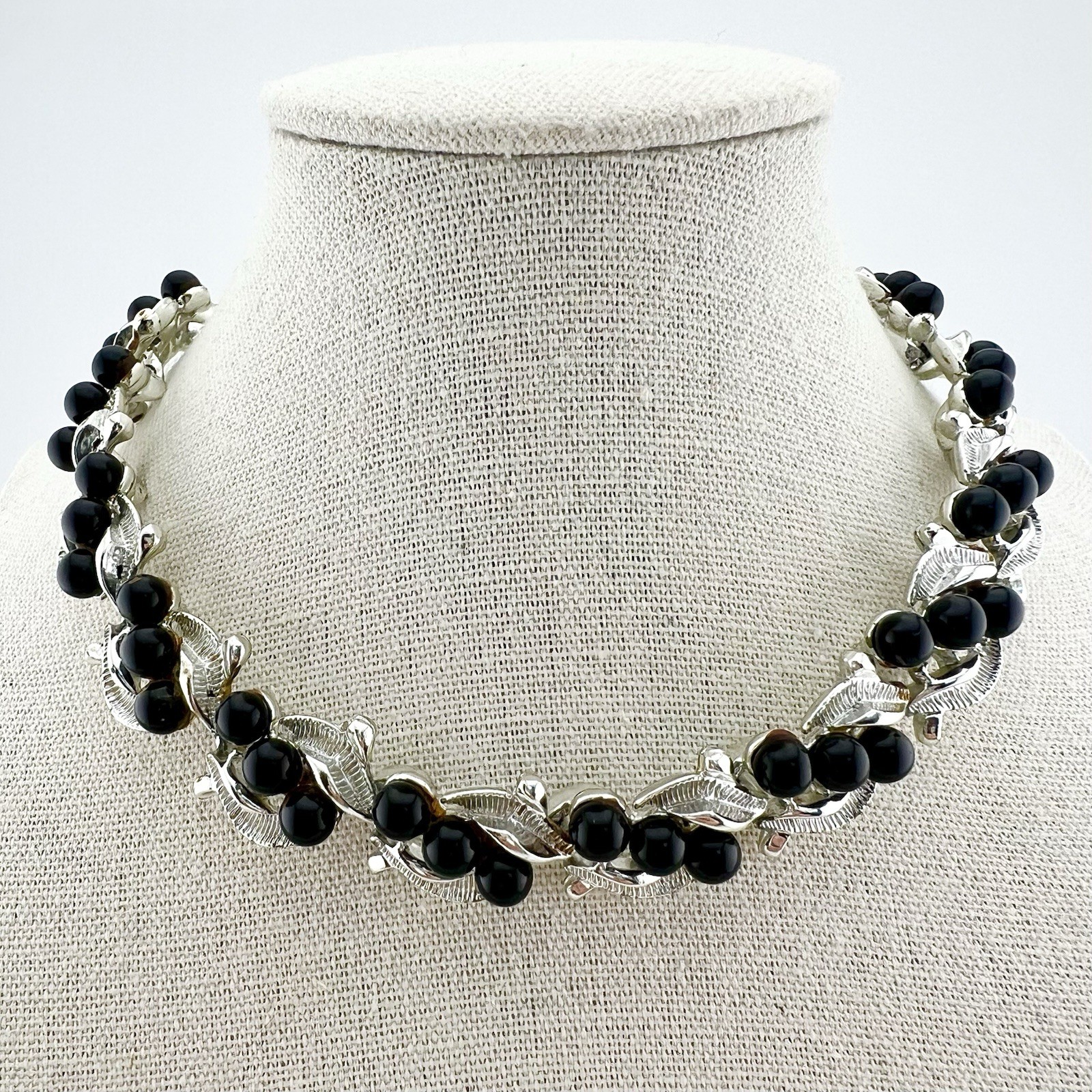 Vintage MCM Choker Necklace Bridal Prom Black Silver Tone Leaf 16”
