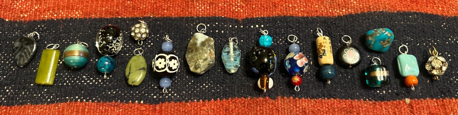 LOT OF 17 VINTAGE TO NOW PENDANTS VARIOUS SIZES HAND BLOWN GLASS PENDANTS