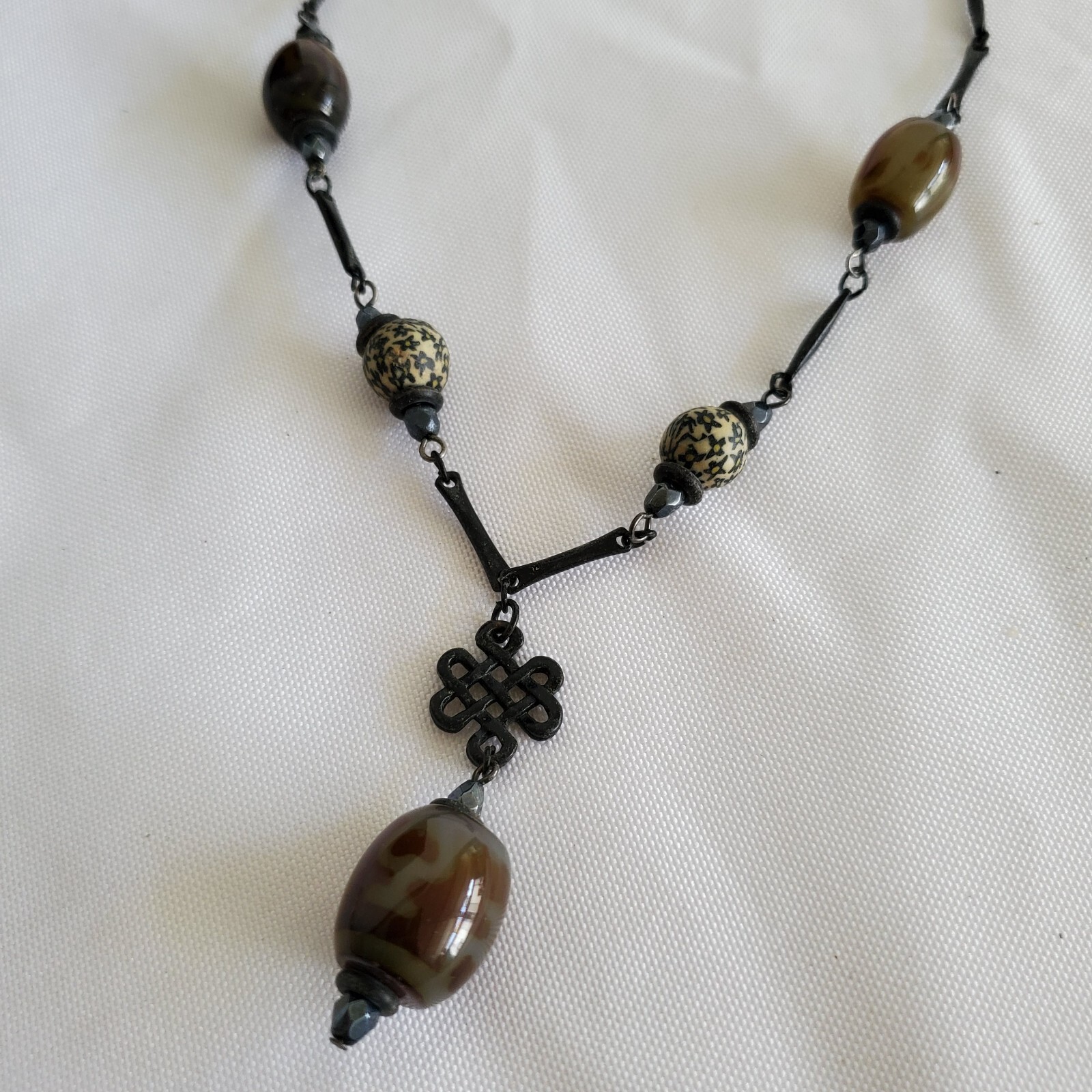 Faux Jasper Glass & Metal Beads Gun Black Alloy Chain Link Pendant Necklace 17″