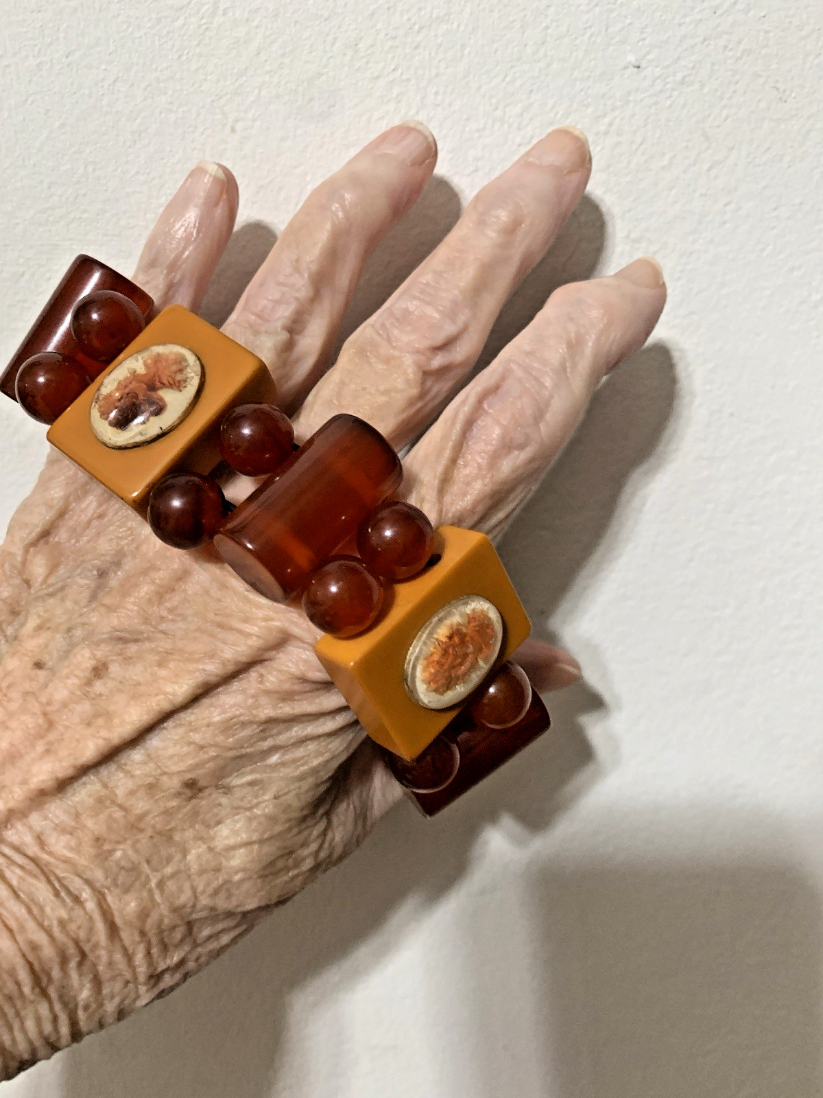 Chunkey Bakelite Stretch Bracelet, Marblebeads,Butter Scotch,Cherry Amber Color