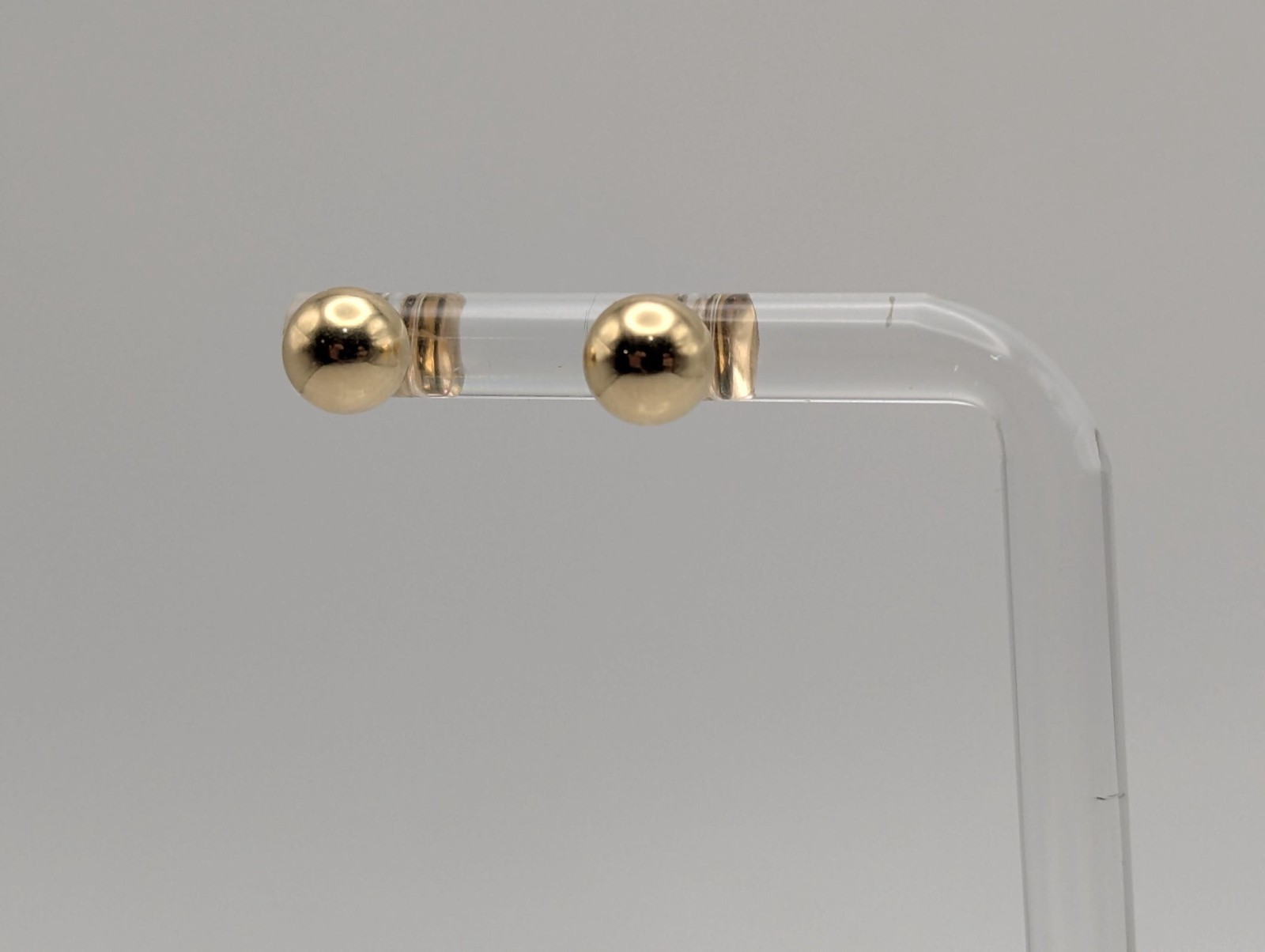 14k Yellow Gold Stud Earrings. Gold studs 5.8 mm Womens Jewelry