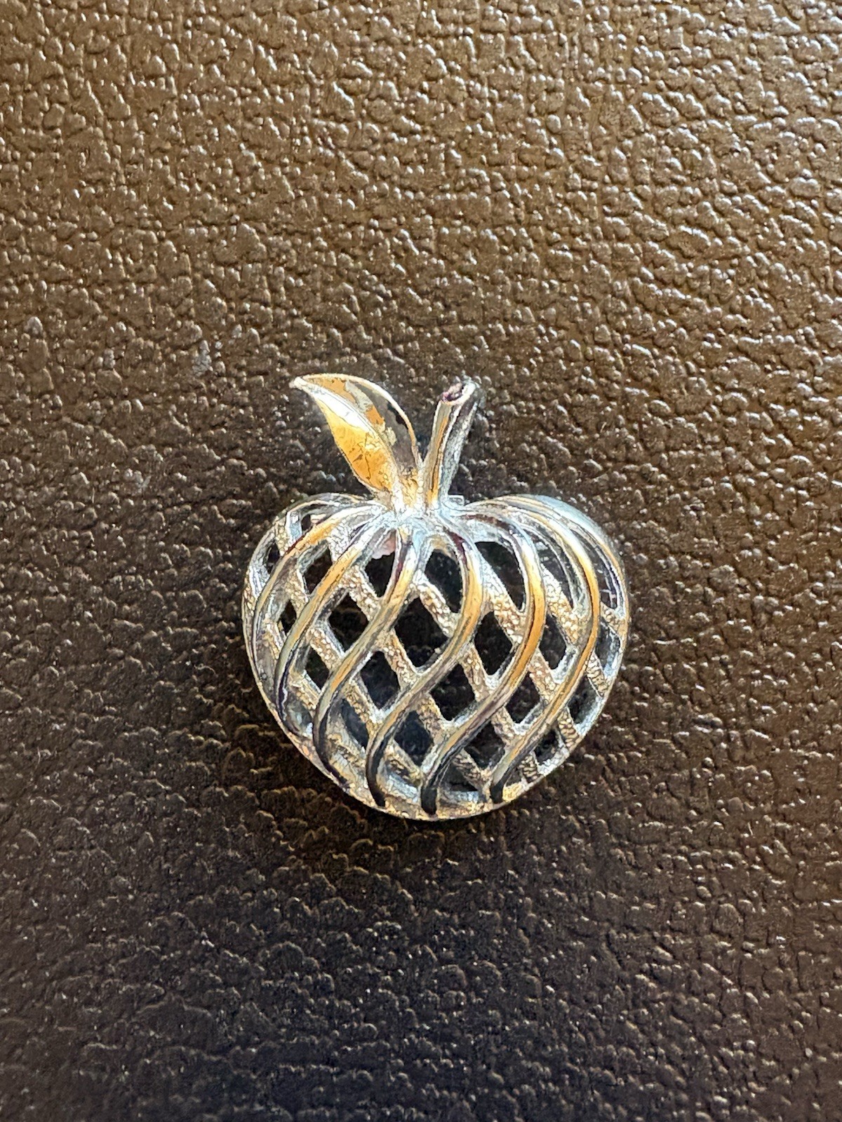 Vintage Gerry’s Apple Brooch Pin, Silver Tone Lattice Fruit Pinback