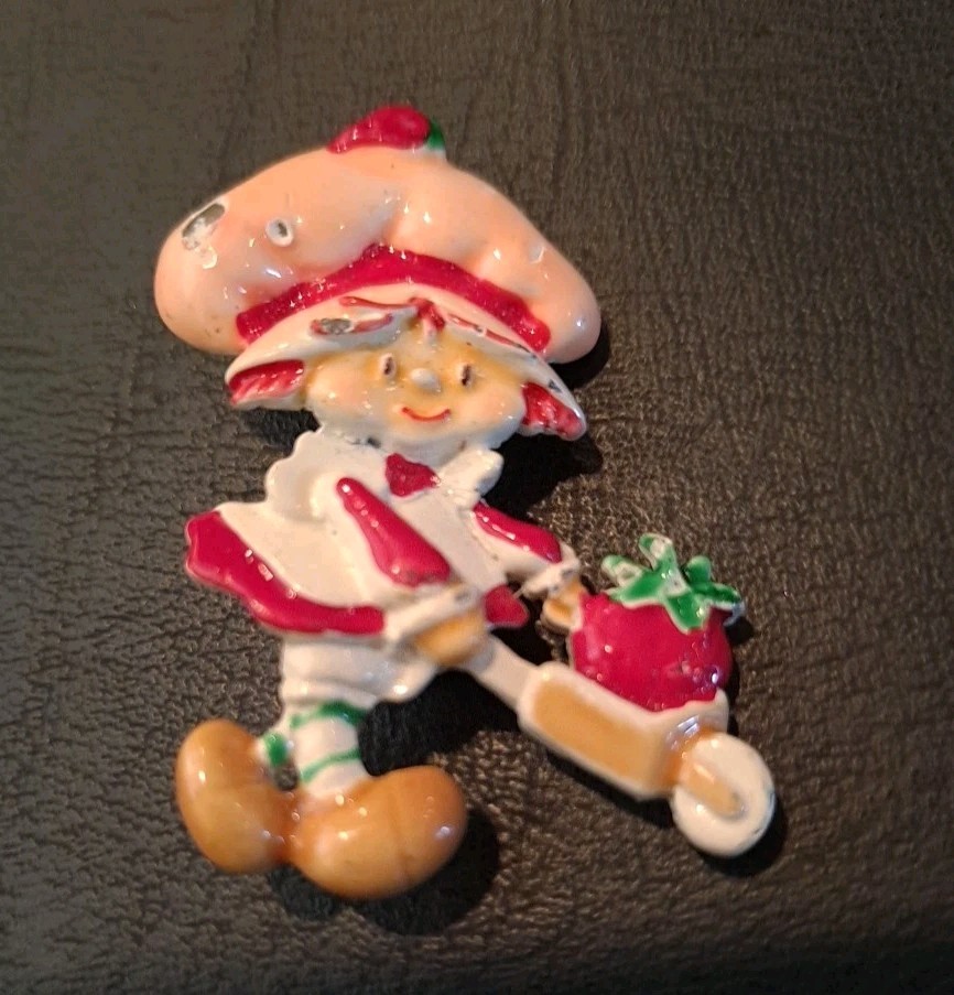 Vintage Strawberry Shortcake Brooch American Greetings 1981 Strawberry Shortcake