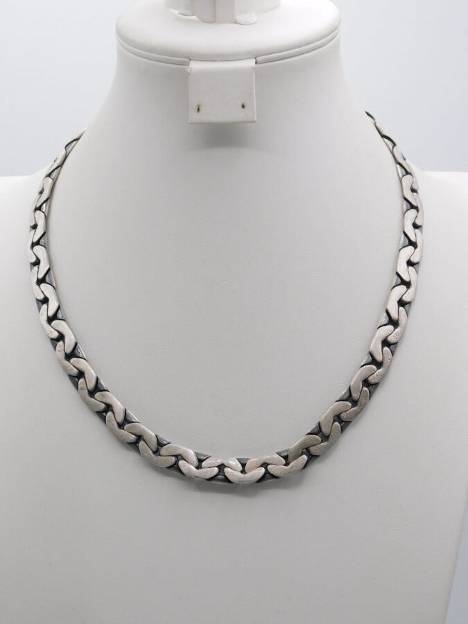 J191-VINTAGE NECKLACE~STAINLESS STEEL~FLAT CHAIN~BICO~AUSTRALIA~22″ LONG