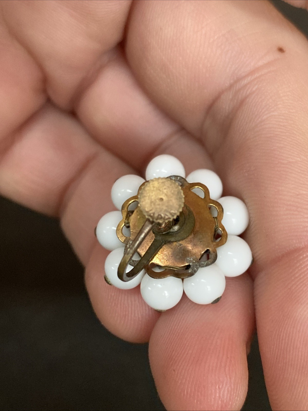 Vtg JAPAN White Milk Glass Round Beaded 7/8” Cluster Screw Back Earrings Floral