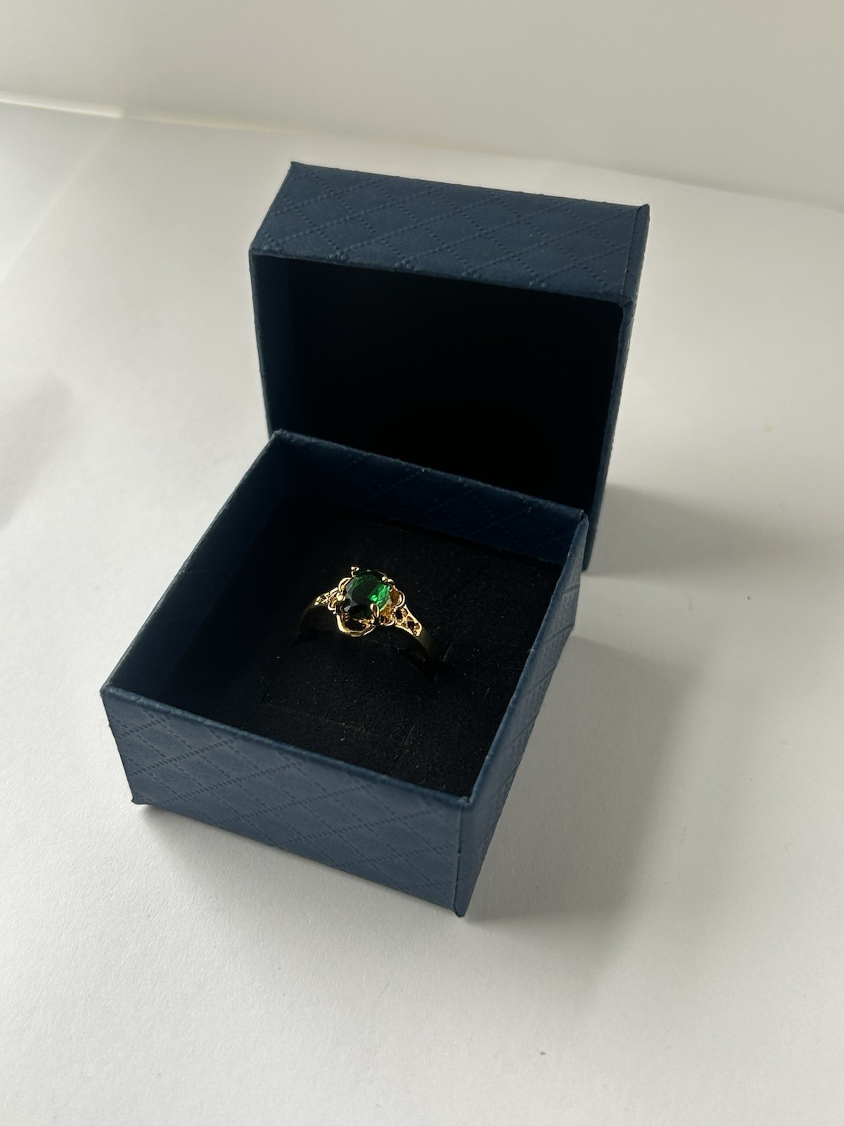 Vintage Green Cubic Zirconia Ring Gold Plated Womens Size 7.5