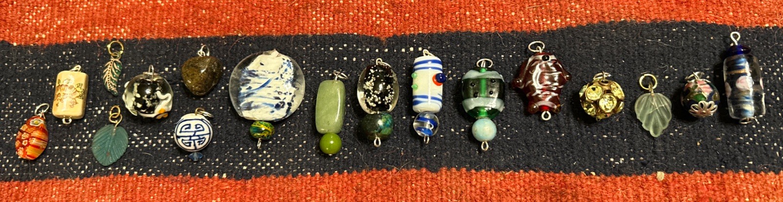 LOT OF 17 VINTAGE TO NOW PENDANTS VARIOUS SIZES HAND BLOWN GLASS PENDANTS