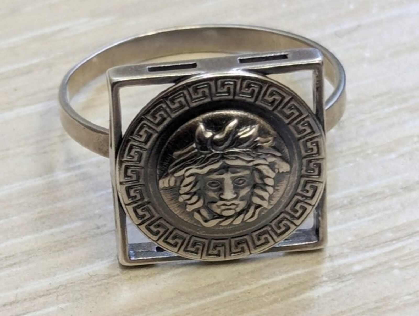 Vintage men’s ring sterling silver 925 Size 11 Weight 3.38 g. Medusa Gorgon.