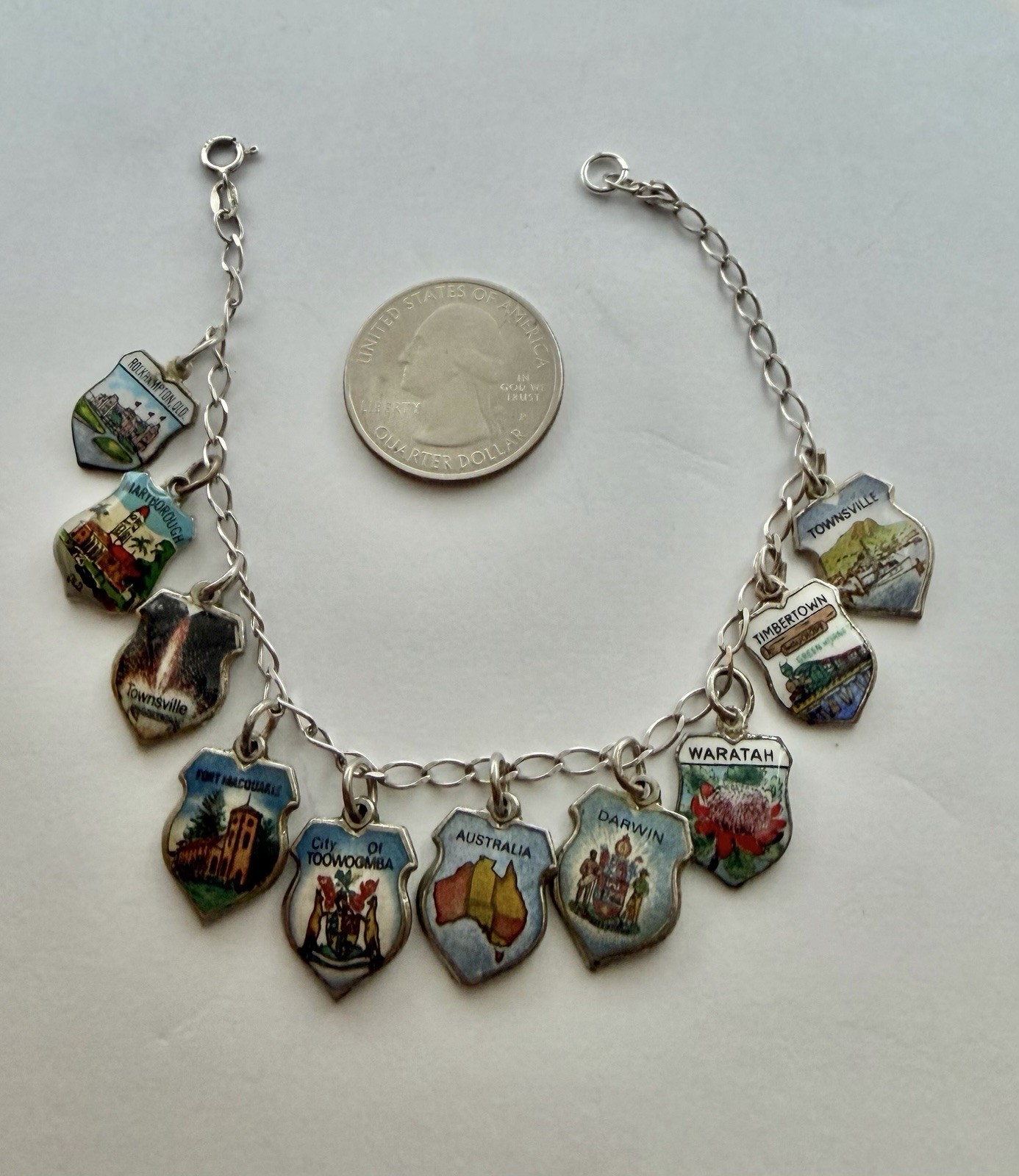 Vintage 10 Australia Tourist Historical Sites Shield Charms 925 Bracelet 7 3/4”