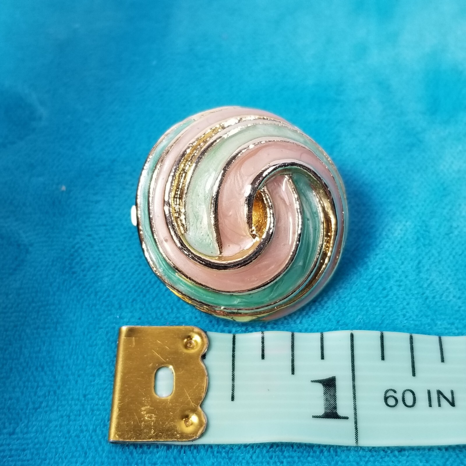 Vtg Green Pink Swirl Gold Tone Clip On Done Round Circle Earrings
