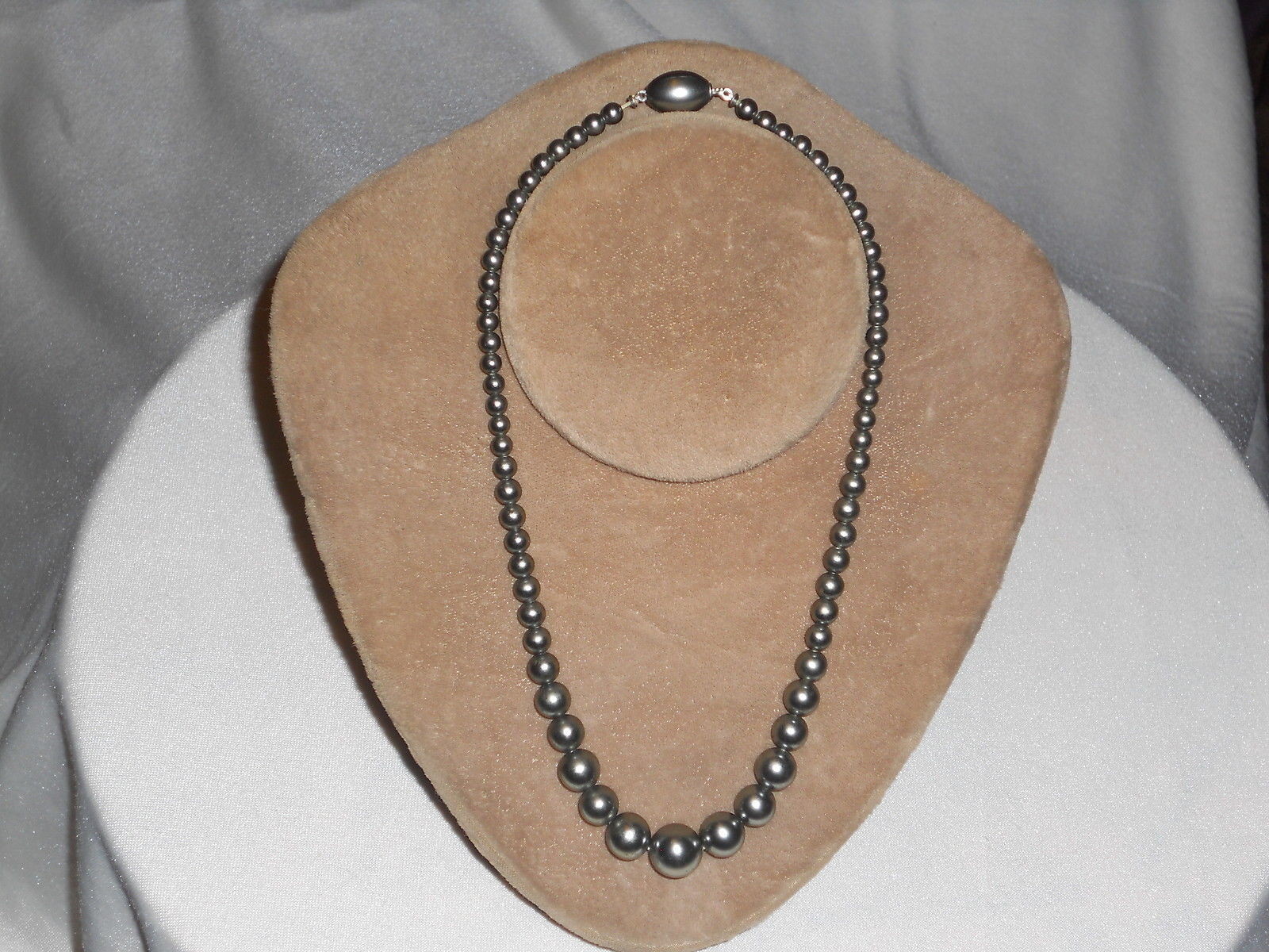Faux Gray Pearl 16 “necklace-graduating pearls from 4-12 cm size-antique clasp