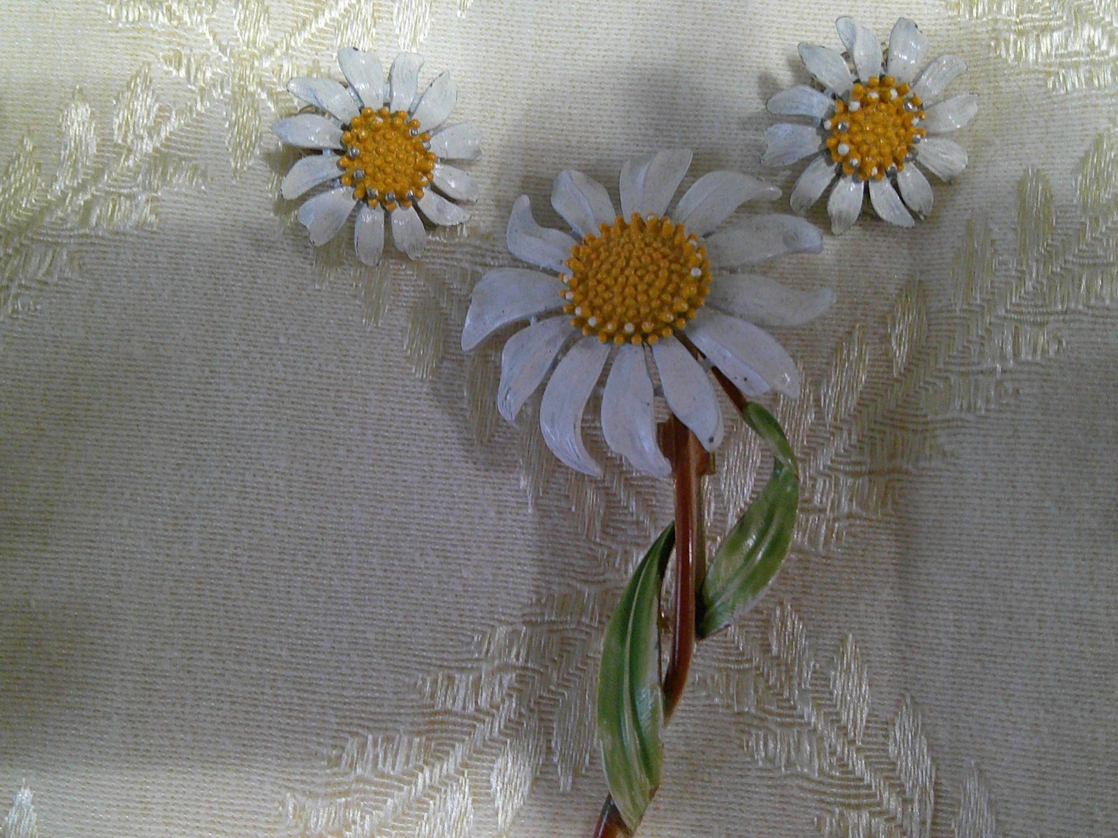 Vtg 60’s MOD Lot of 6 Enamel FLOWER POWER Flower Pin & Earring Sets Earrings