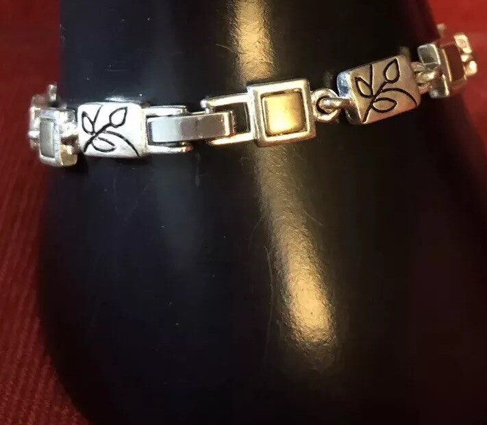 Silver Tone Engraved Floral Panel Bracelet Chain Link 8”