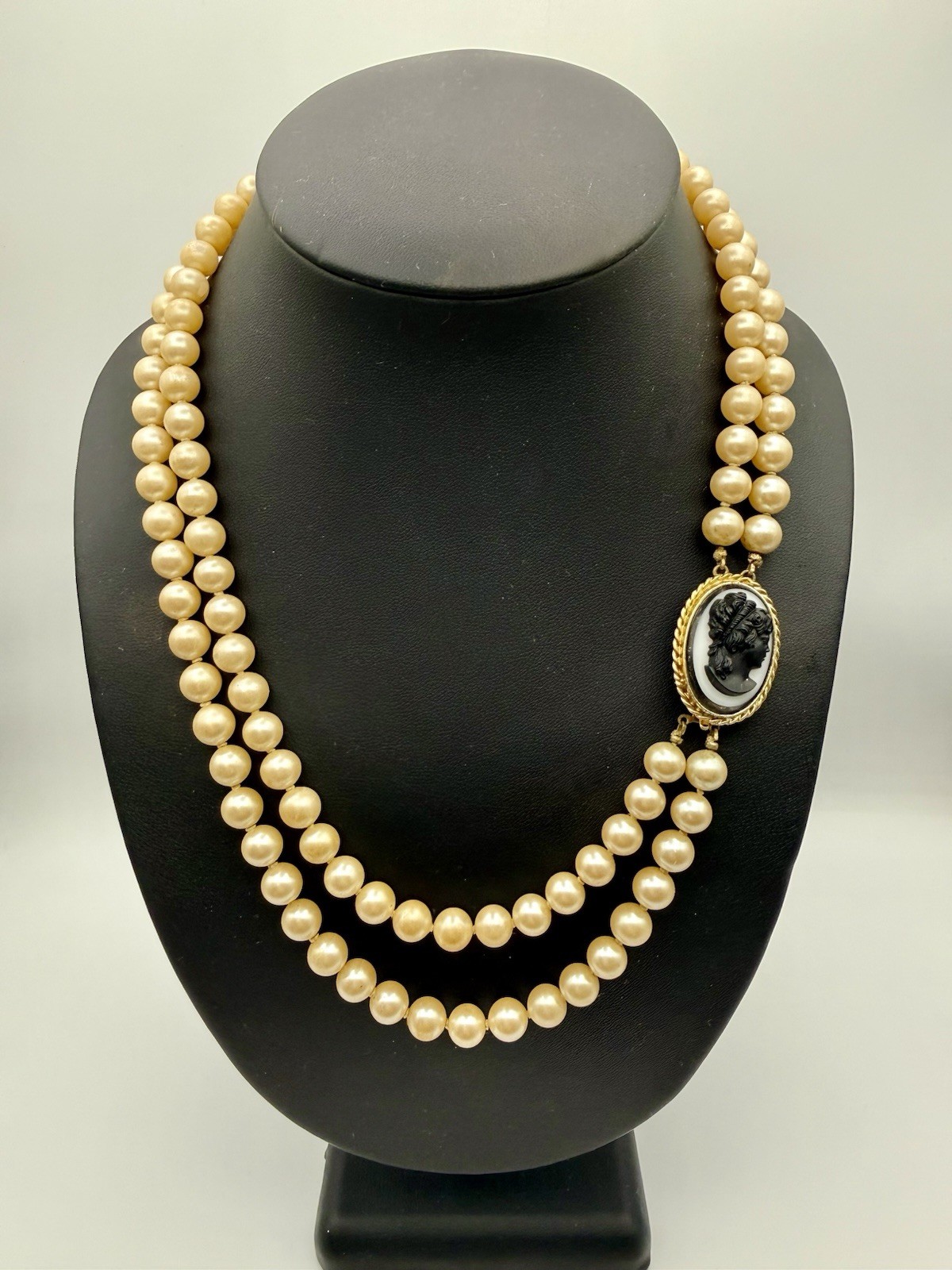 Vintage Double Strand Faux Pearl Cameo Necklace Black White Resin Cameo