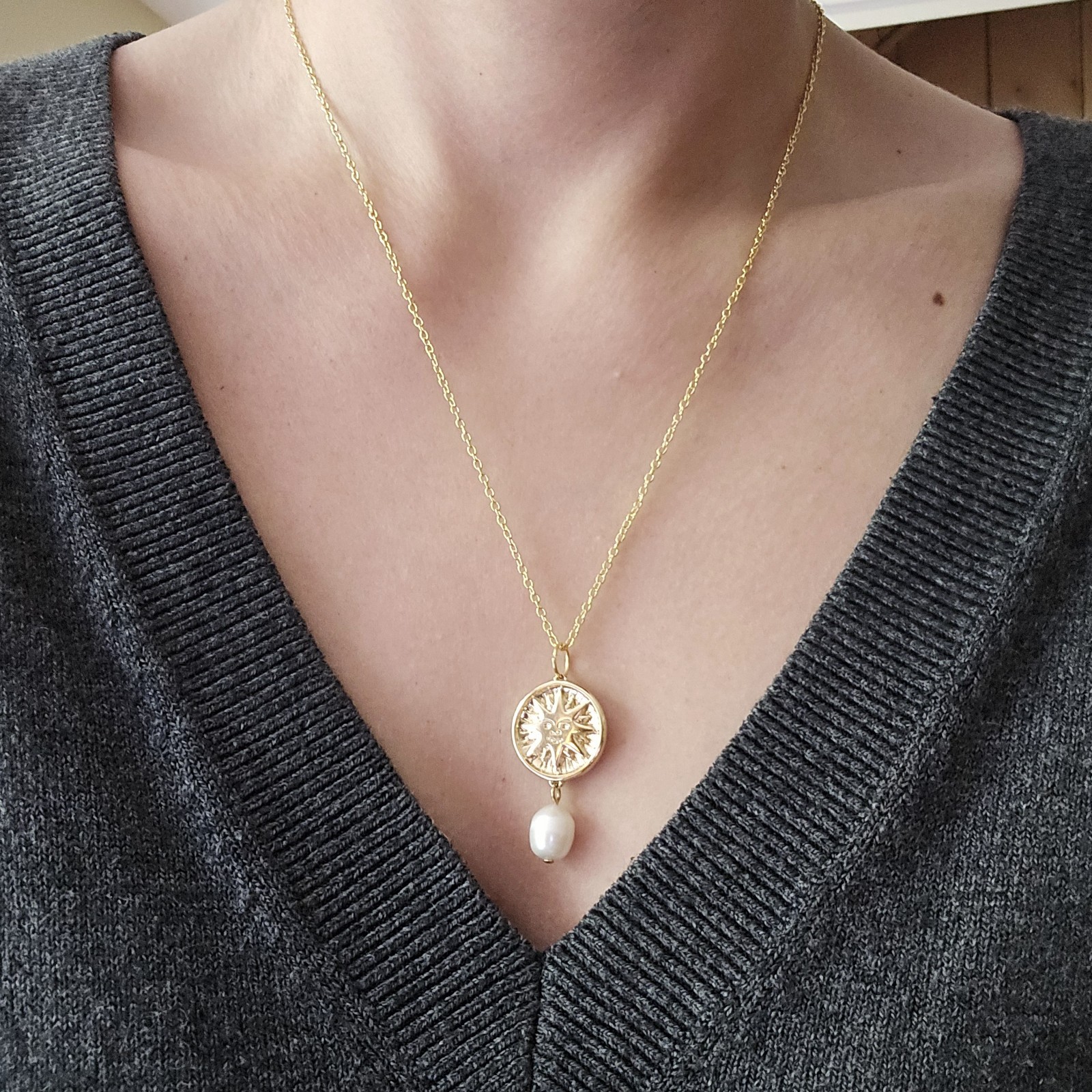 NWOT New Gold Sunburst Pearl Pendant Necklace | Celestial Medallion Necklace