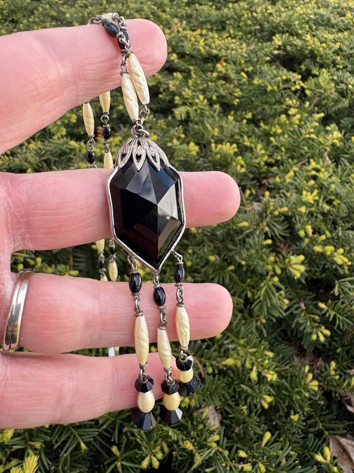 1920s Art Deco Flapper Necklace Black & Cream Czech Glass