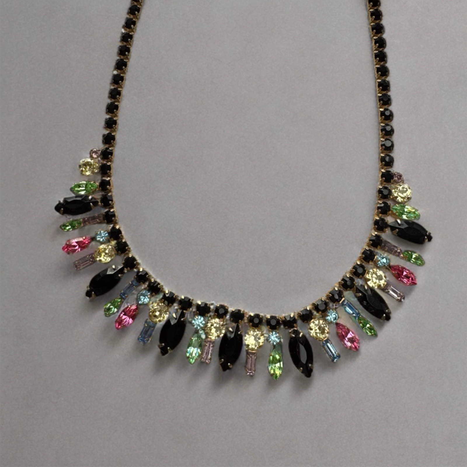 Vintage Juliana Style Rhinestone Necklace Black Multicolor D&E Look 17”