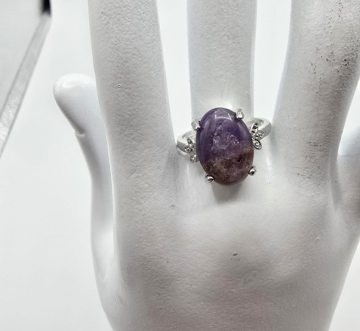 Women’s Silver Tone Oval Amethyst Natural Stone Purple Women’s Ring Size 7.5