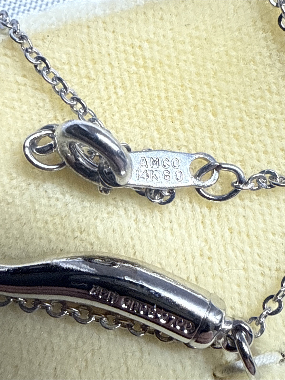 Amco Jewels Gold Bond Horn Necklace. Heavy Gold Electroplate