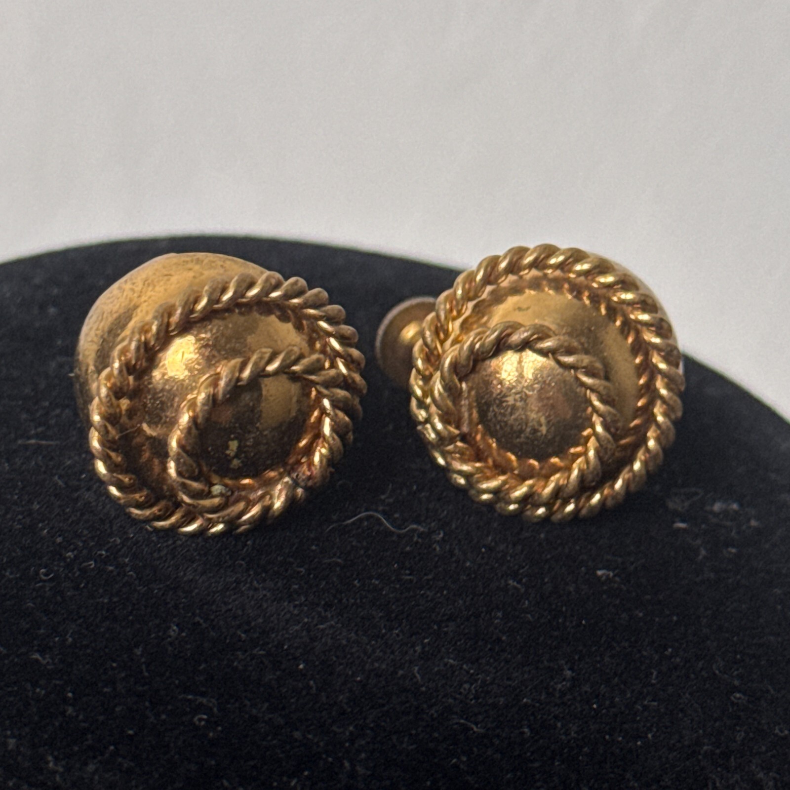 Vintage Gold Tone Dome Earrings Twisted Rope Screw Back Retro Metal Jewelry