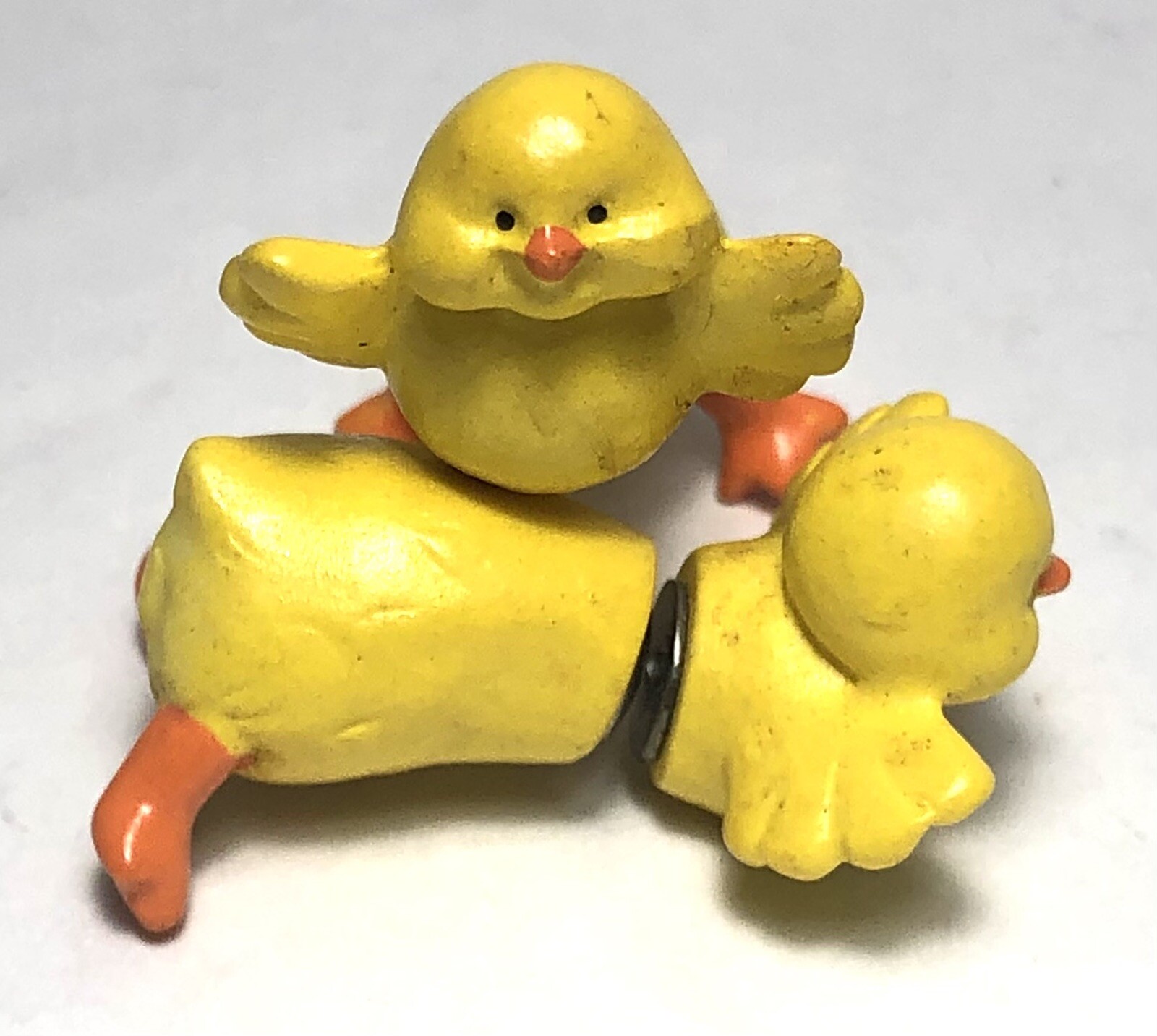 Vintage Yellow Chicken Hen Bird Farm Animal Theme Interlocking Body Earring 3D