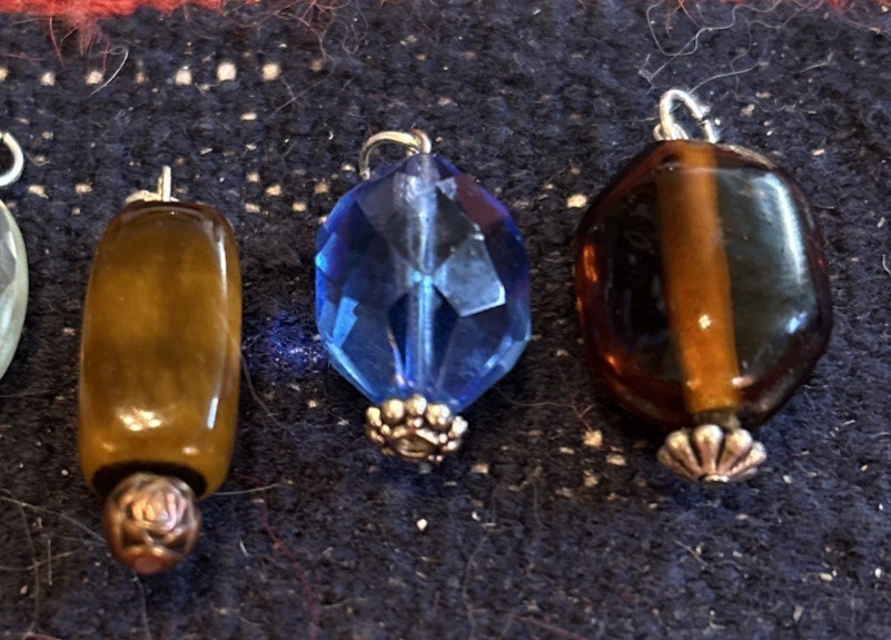 LOT OF 10 VINTAGE TO NOW PENDANTS VARIOUS SIZES HAND BLOWN GLASS PENDANTS CHARMS