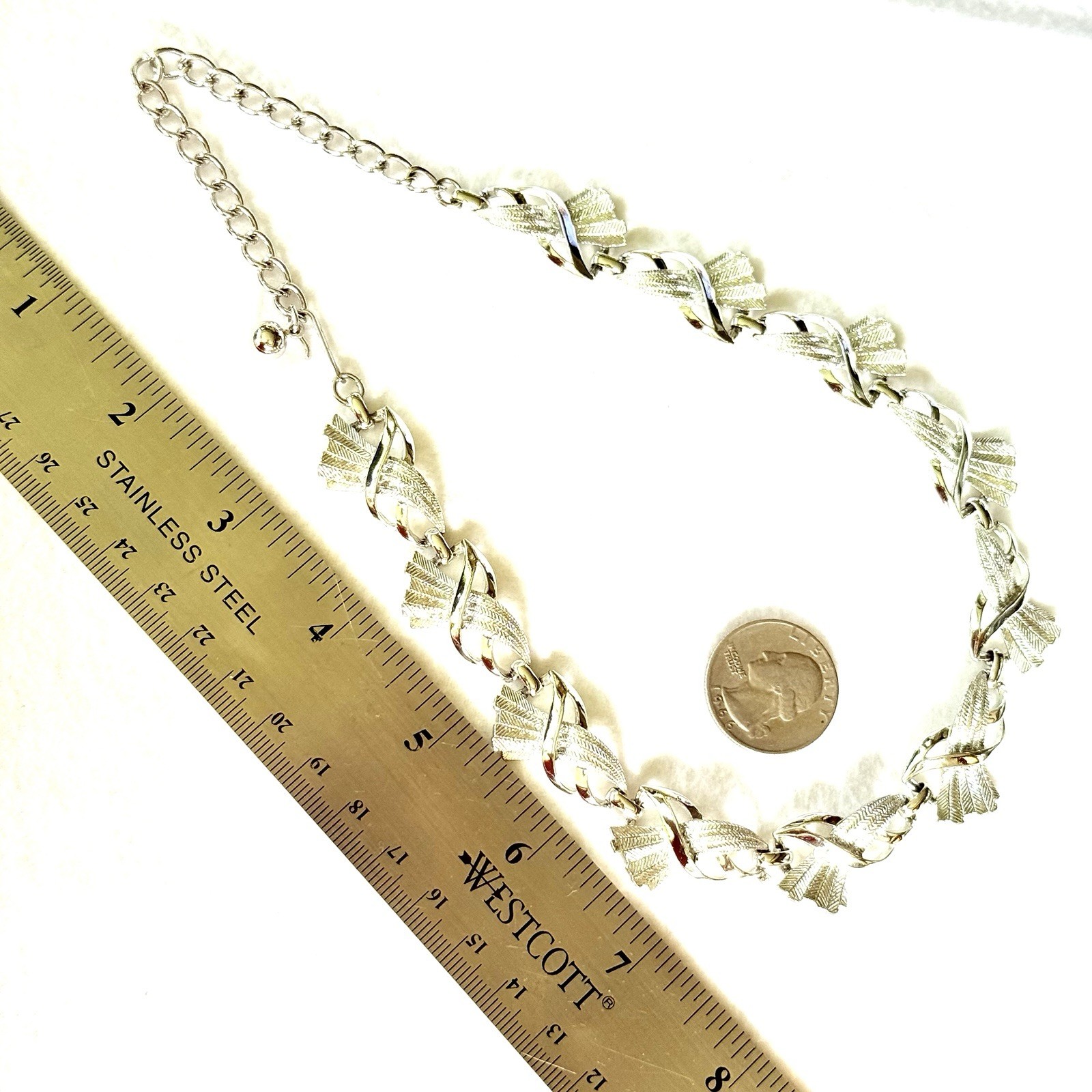 Vtg Coro Silvertone Necklace Ribbon Leaf Choker Multi Texture Articulated J￼