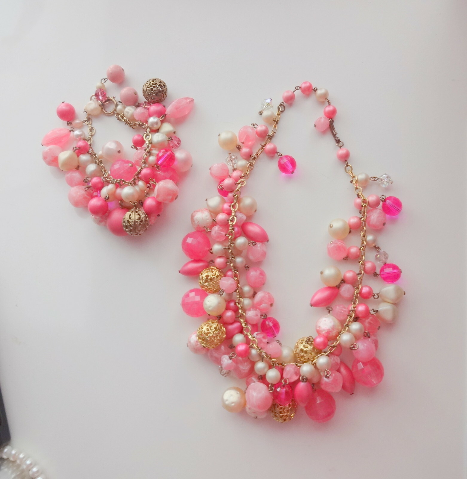 Vtg Retro Charms Beads Pink Pearls Bracelet Necklace Unusual Set