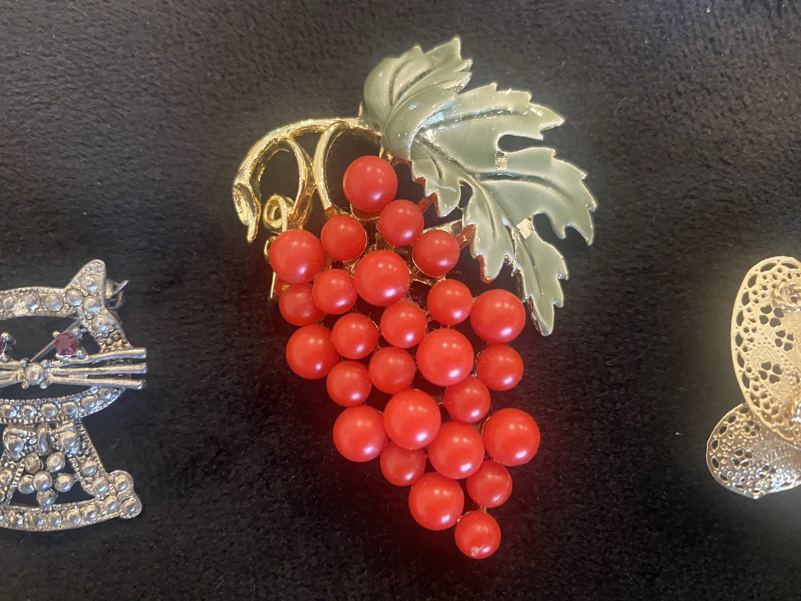 Vintage Brooch Pin Lot 14 Total See Photos For Additional Information