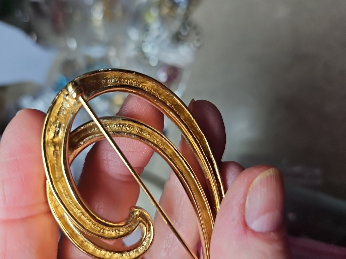 Givenchy Wave Brooch Signed Gold Tone 3.25in X 1.75 In. Well Made