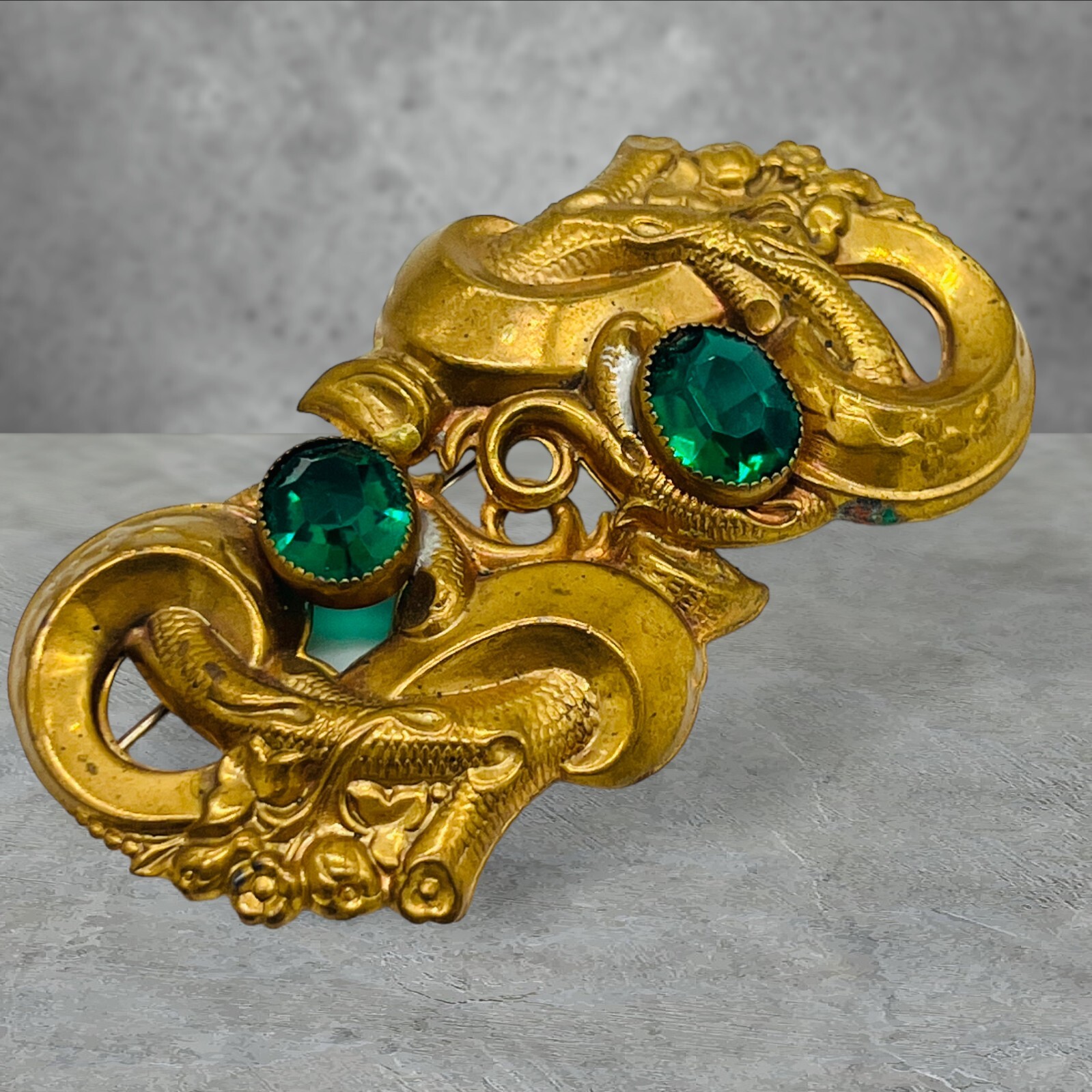 Vintage Art Deco Green Glass Octagon Cut Gold Tone Pinchbeck Pin Large 3″ Brooch