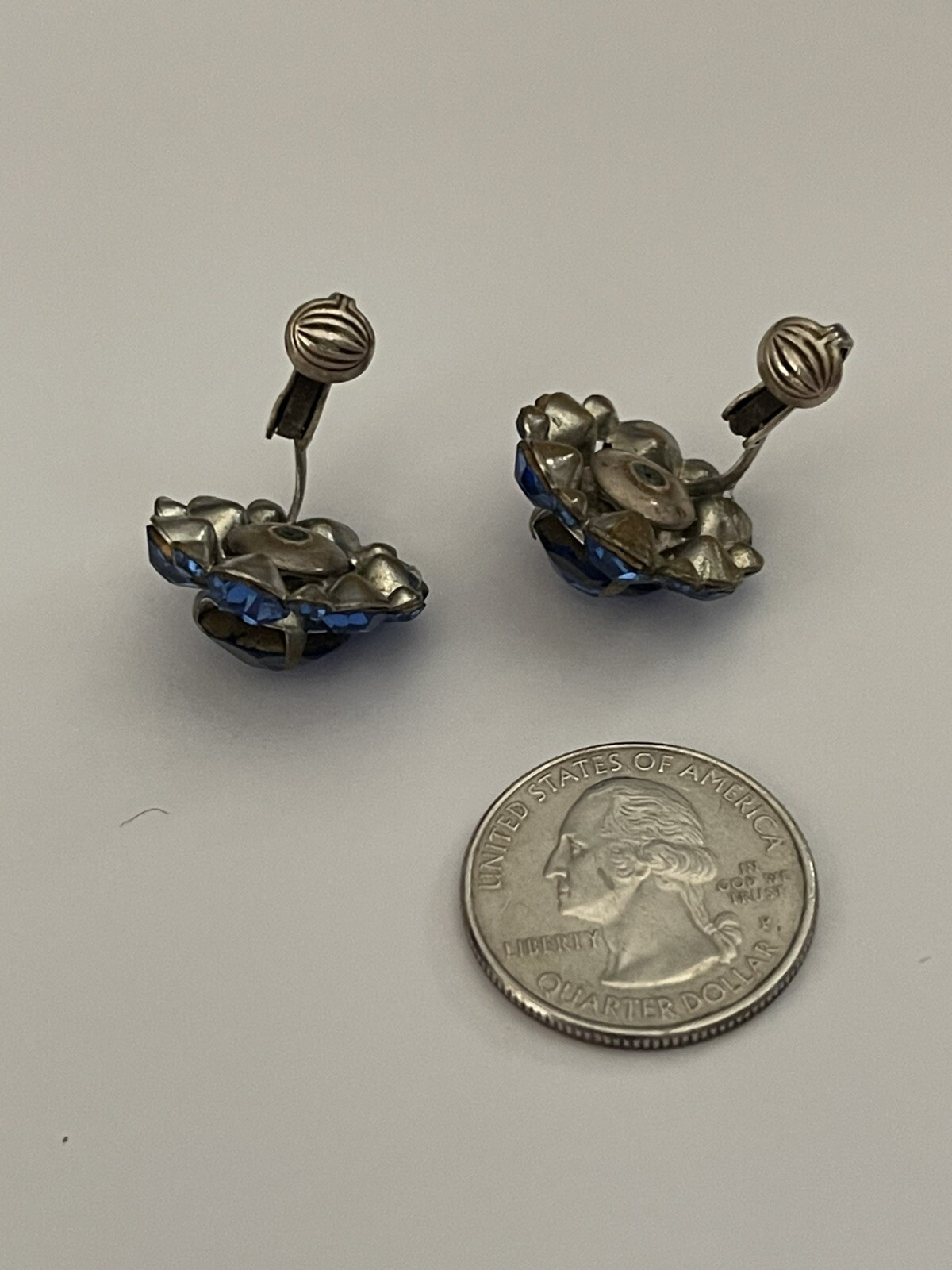 Vintage MCM Prong Set Sparkling Blue Rhinestone Silvertone Screwback Earrings