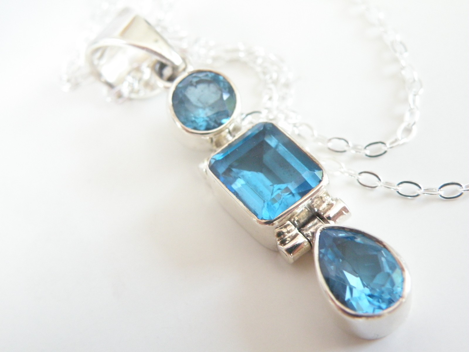 Arya Sterling Silver 925 Large Hinged Heated Blue Topaz Pendant Necklace