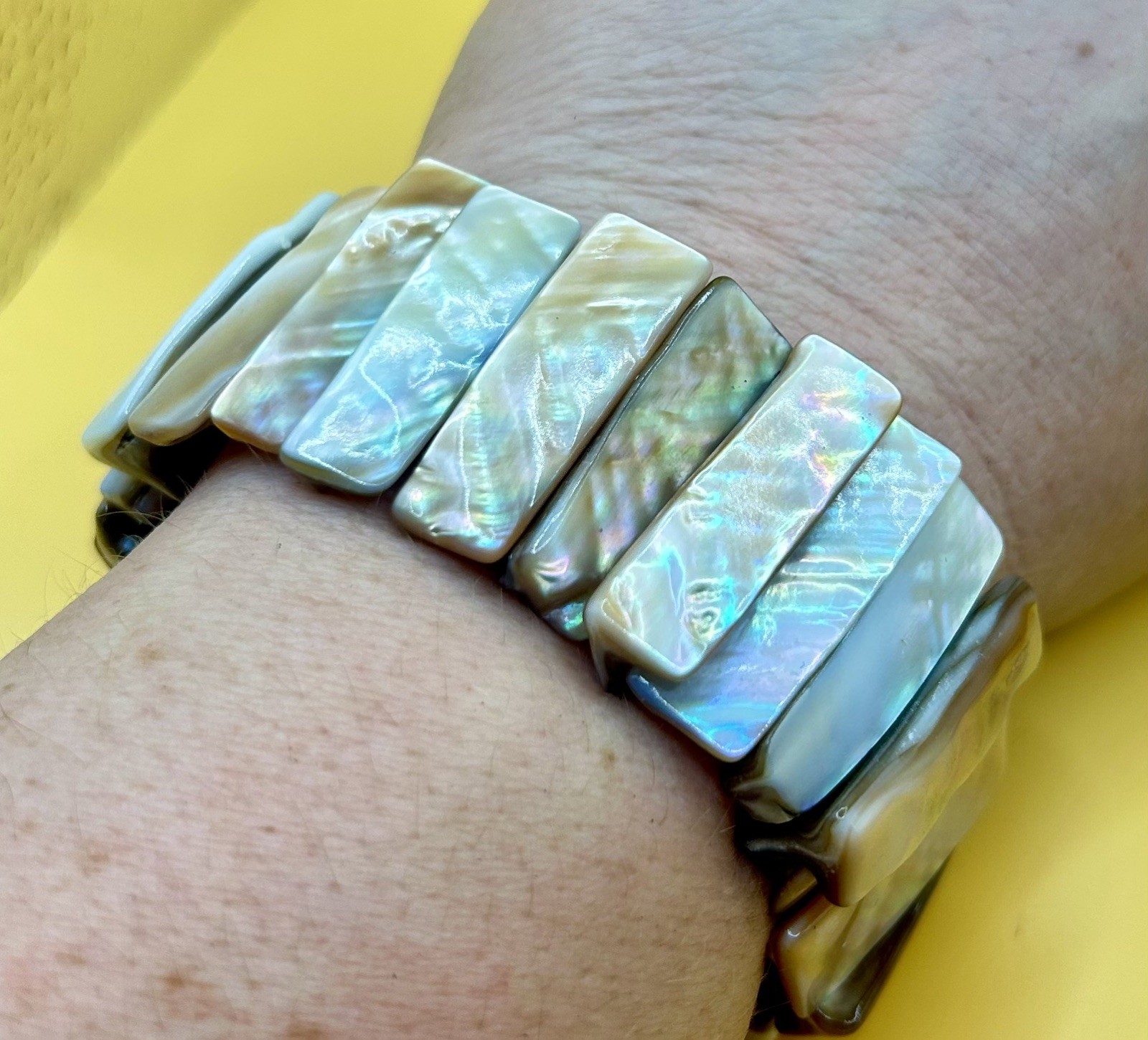 Vintage Mother of Pearl Natural Shell Stretch Bracelets Set of 3x