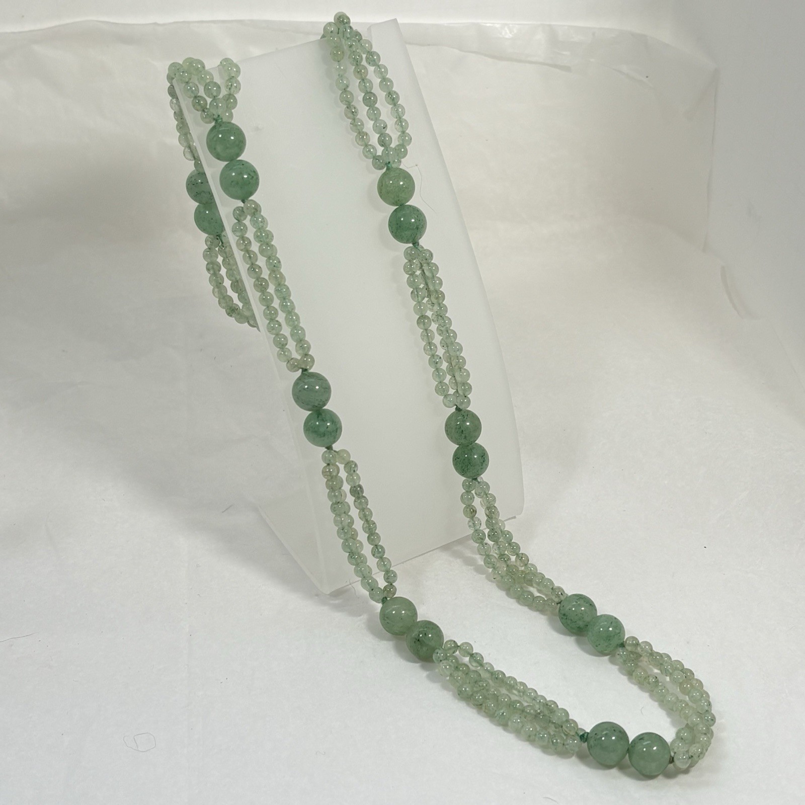 VINTAGE Green Aventurine Stone Bead Necklace Triple Strand Station No Clasp 26″