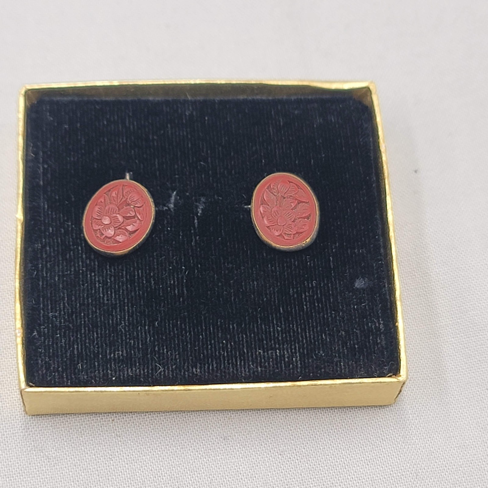 Sterling Silver Gold Vermeil Red Cinnabar Flower Pierced Earrings Oval 1/2″