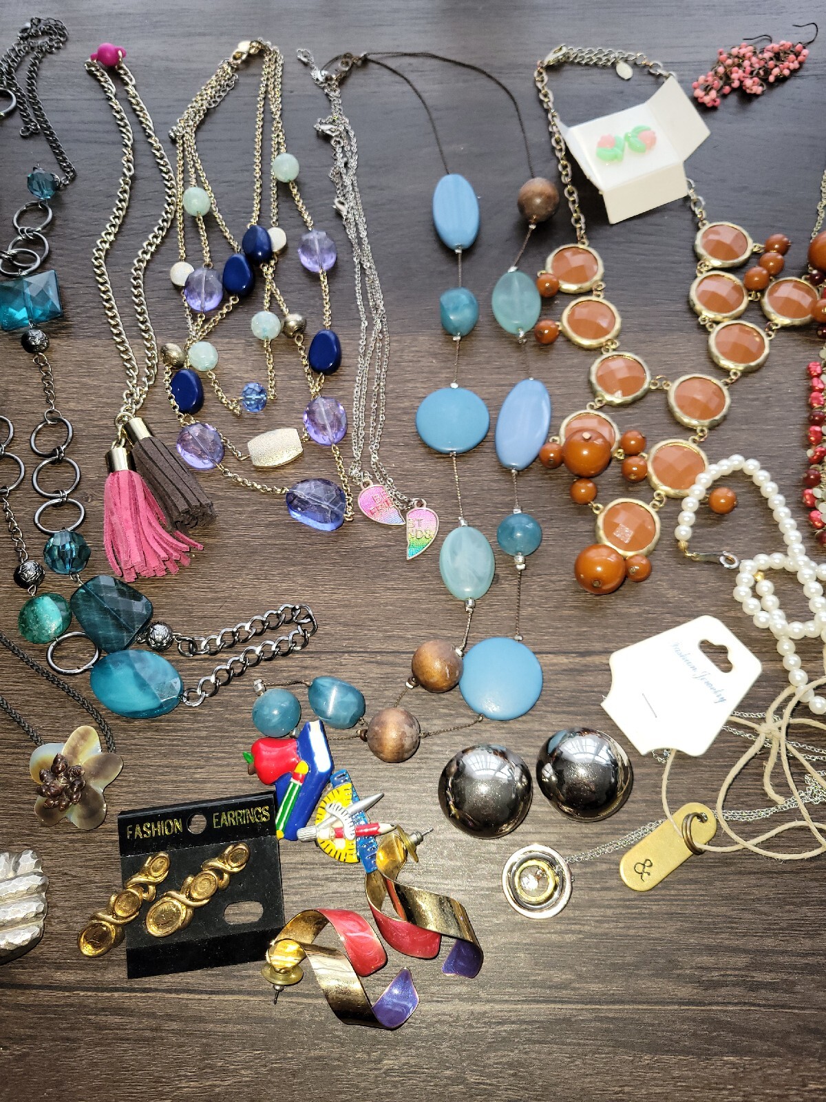 1+LBS Unsearched Huge Vintage Estate Jewelry Lot RESELL WEARABLE!