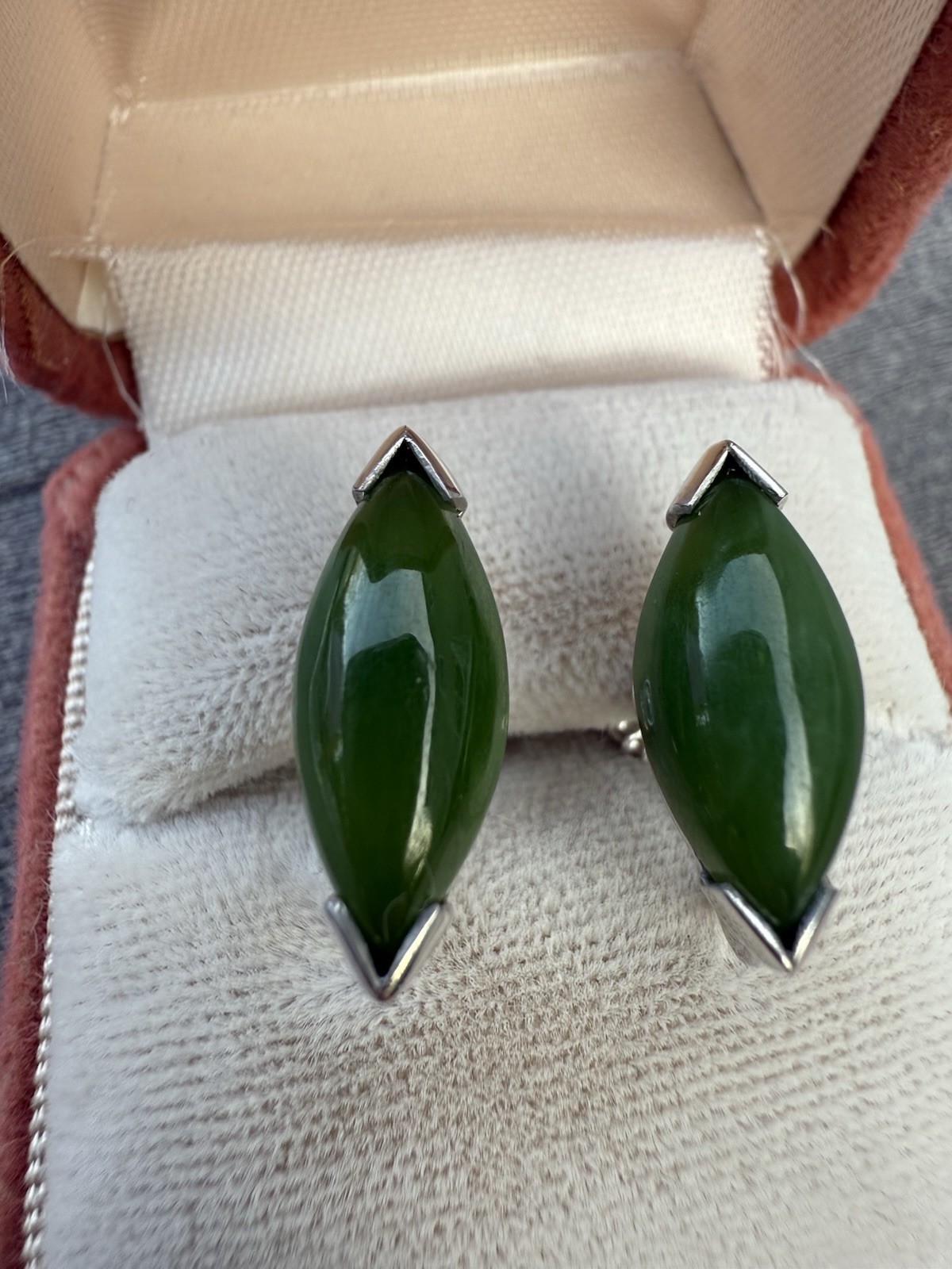 Vintage MCM 14k White Gold Retro Marquise Nephrite Jade Screw Back Earrings 4gm