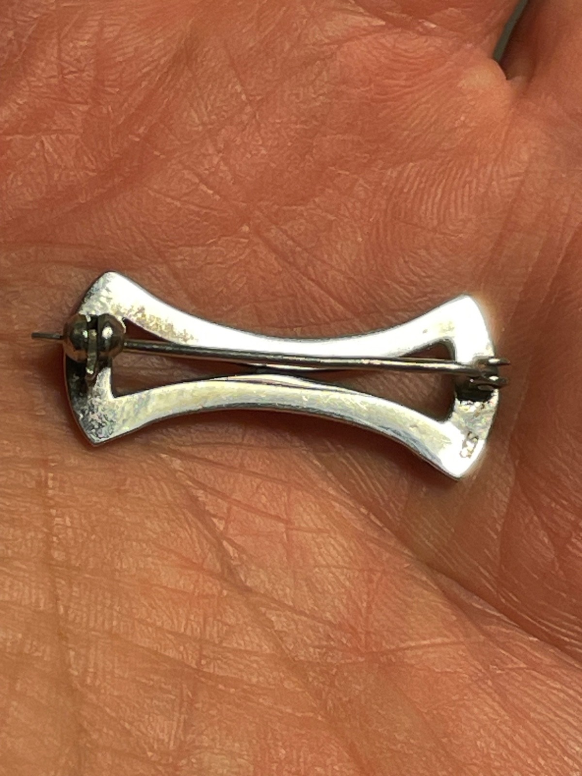 Vintage Art Deco (1915 – 1935) Sterling Silver Black Onyx Marcasite Pin Brooch