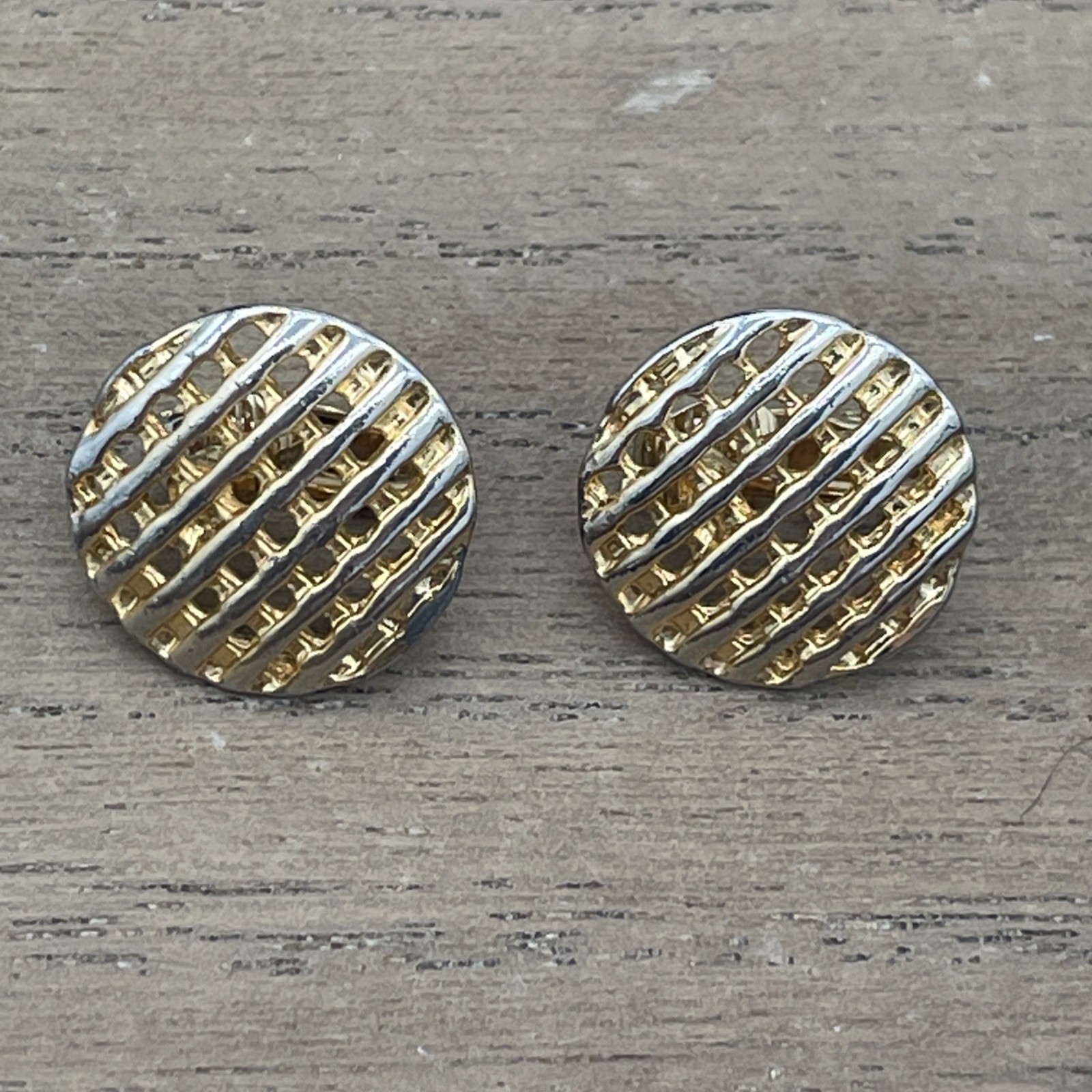 Vintage Unbranded Gold Clip On Earrings With Raised Striped Horizontal Pattern