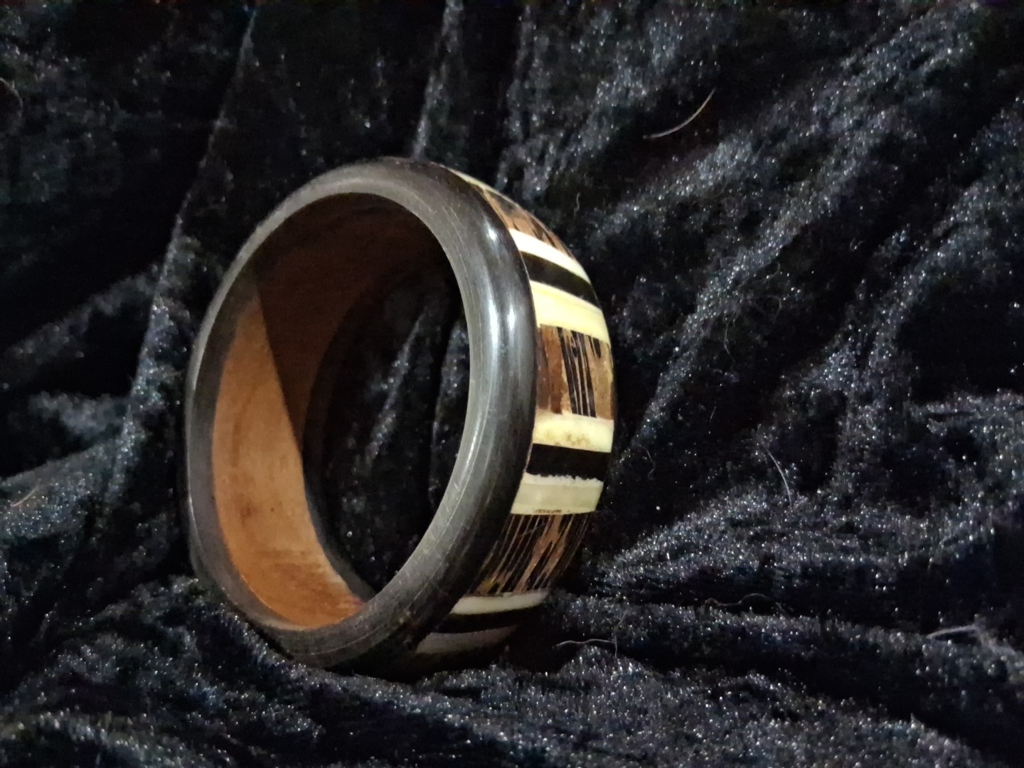 Acrylic Wood Inlay Red Dome Chunky Bangle Bracelet 8.5 in Vintage Boho Tribal