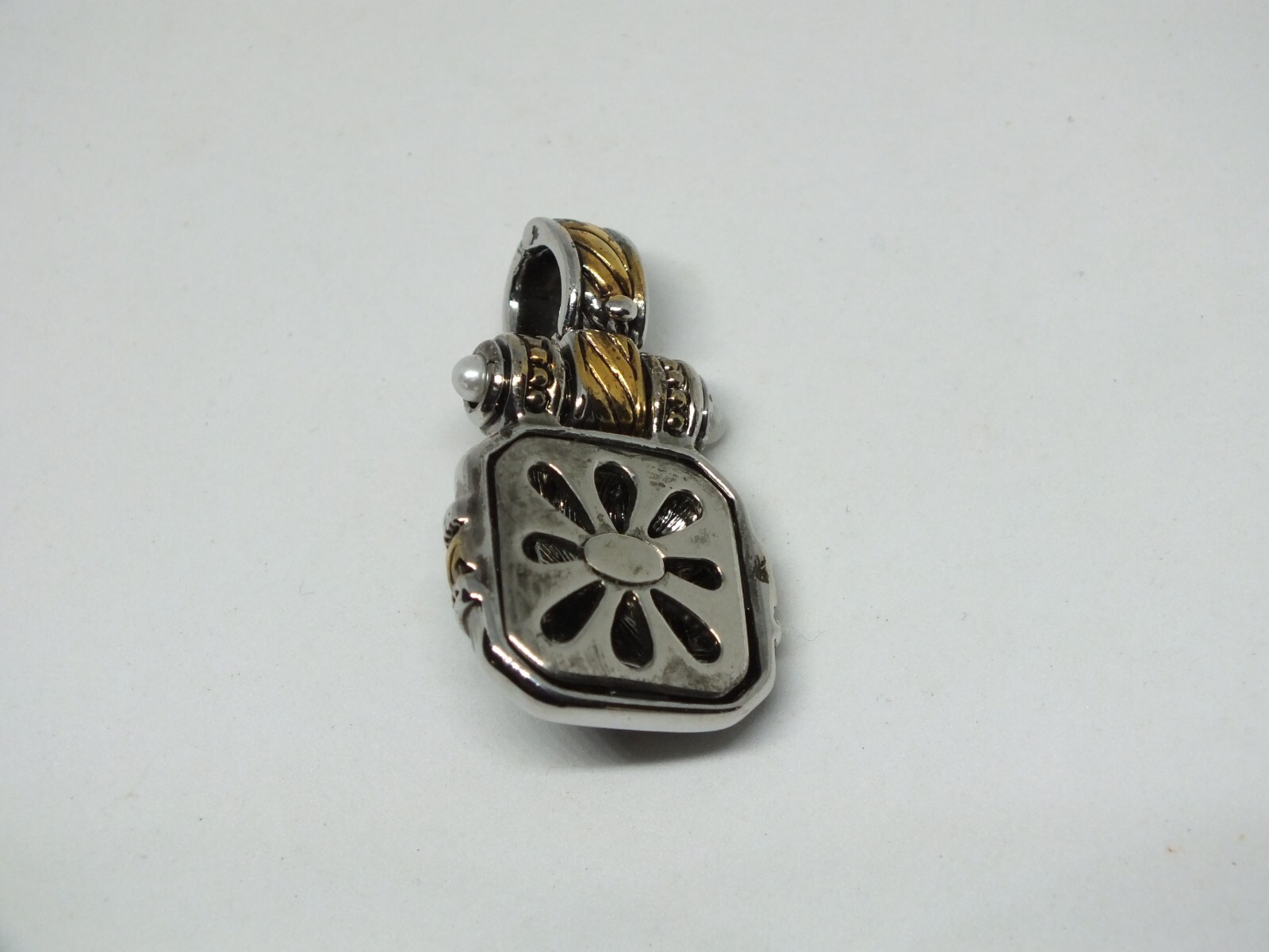 Collectible Pendant Gold Silver Tone Opaque Cabochon Texture 1 1/2×7/8″