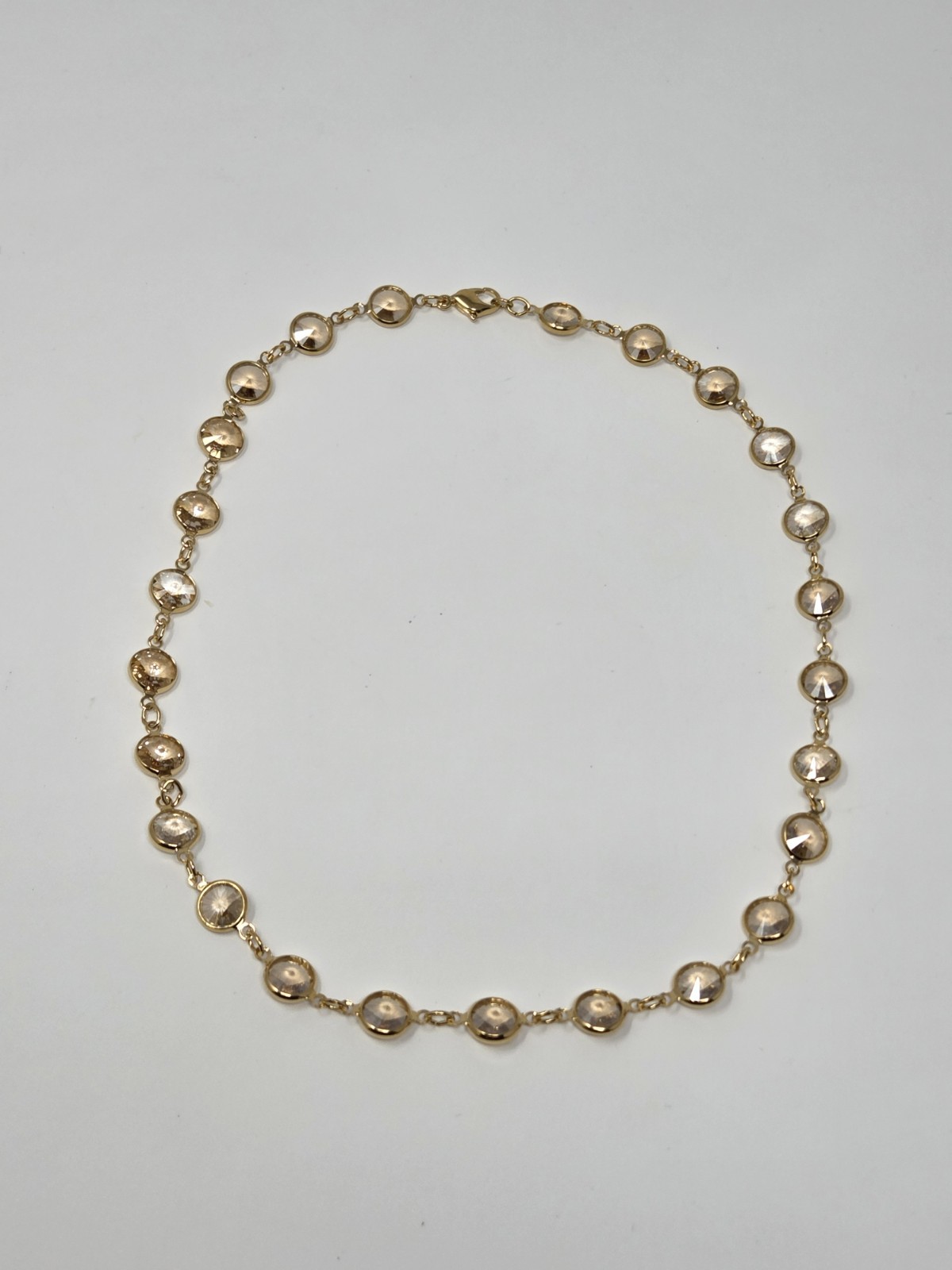 Champagne Crystal Bezel Necklace Gold Tone Vintage 17.5 Inches Sparkly!