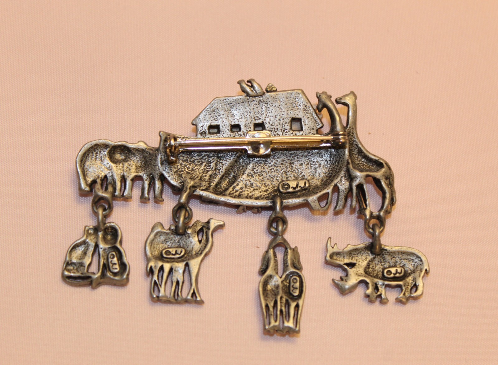 Vintage JJ Signed Noah’s Ark Brooch Pin Silver Tone Dangling Animal Charms