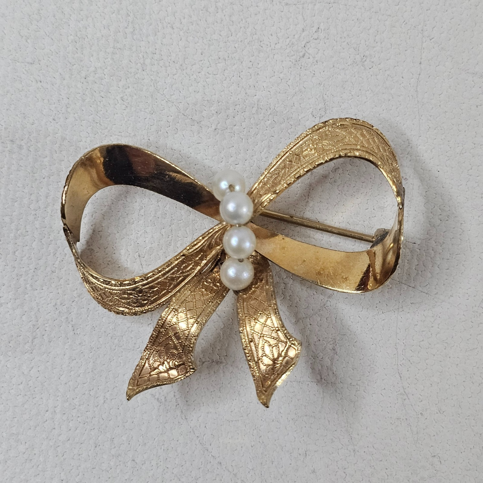 HG Henry Griffith Bow Brooch Ribbon Tied 1/20 12K Gold Filled Faux Pearl Vintage