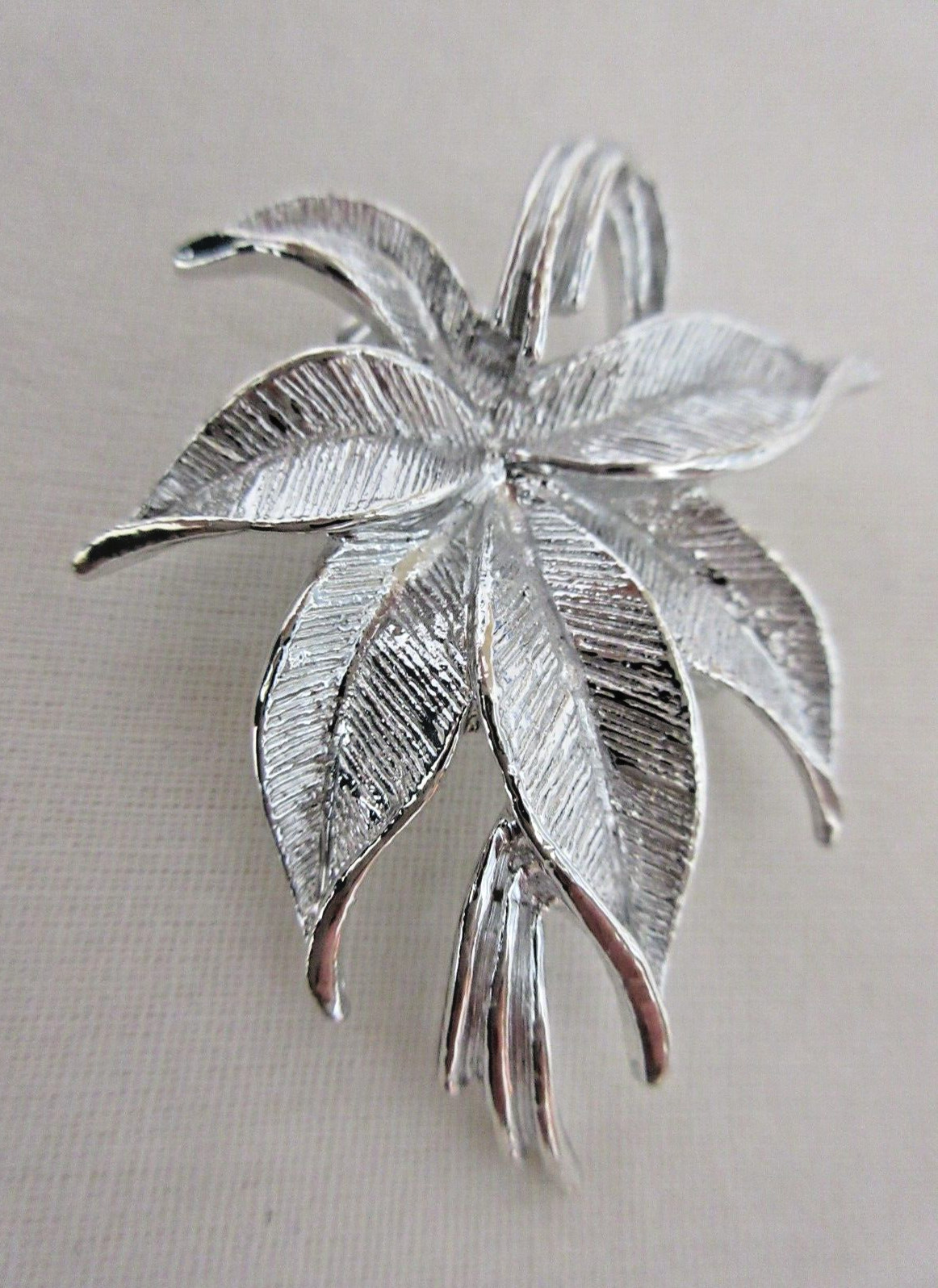 Vintage Gerry’s Textured Silver Tone Leaf Brooch No metal wear