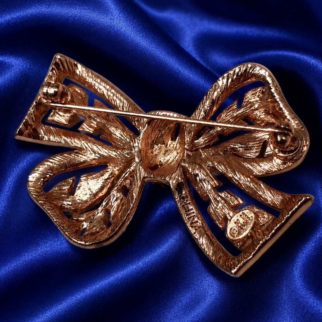 Original Vintage Fine Art Kenneth Jay Lane Signed KJL Rose Gold Pave’ Bow Brooch