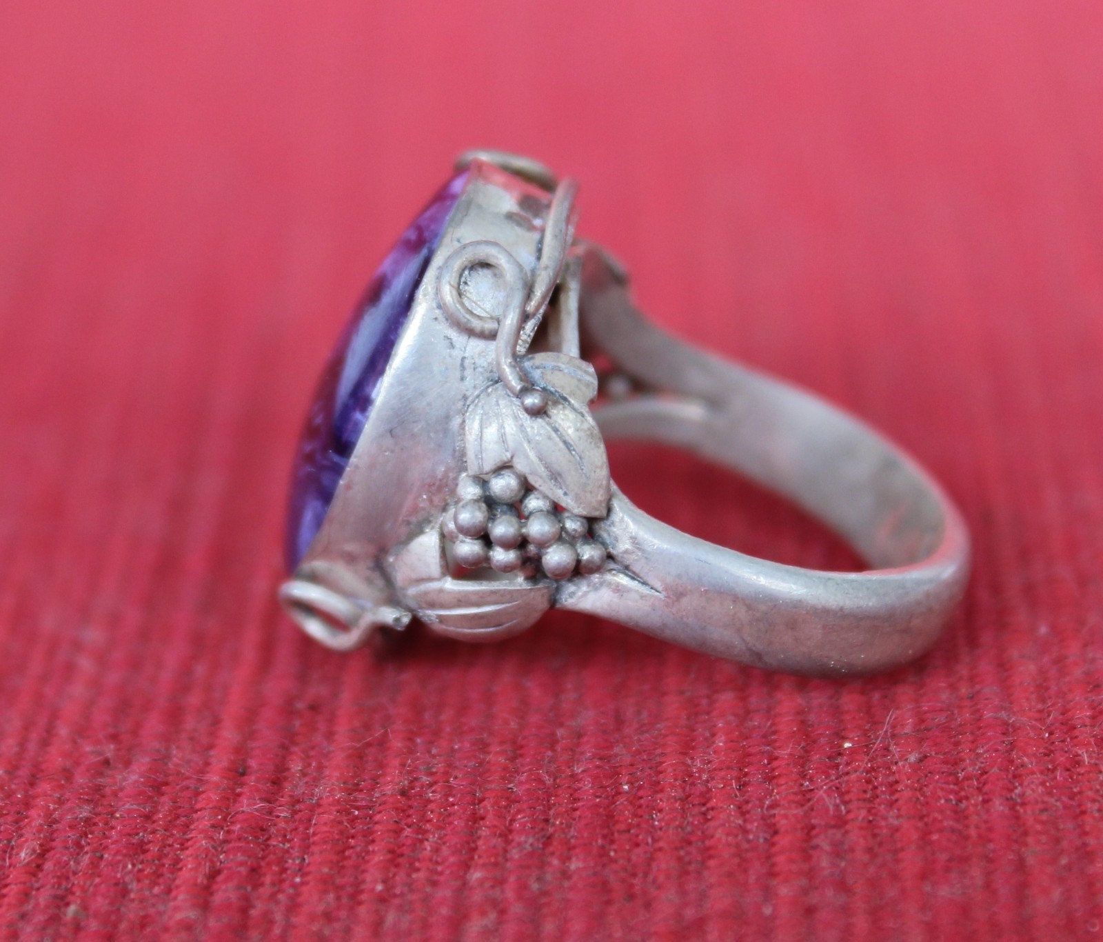 Vintage 925 Silver Ring Sugilite Cabachon Size 7 l/2