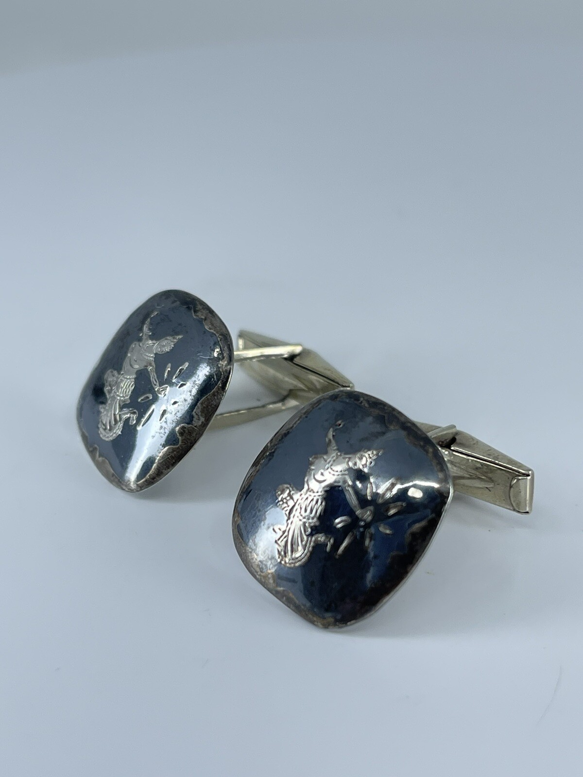 Siam Sterling Dancer cufflinks round swivel posts whale back 7/8″