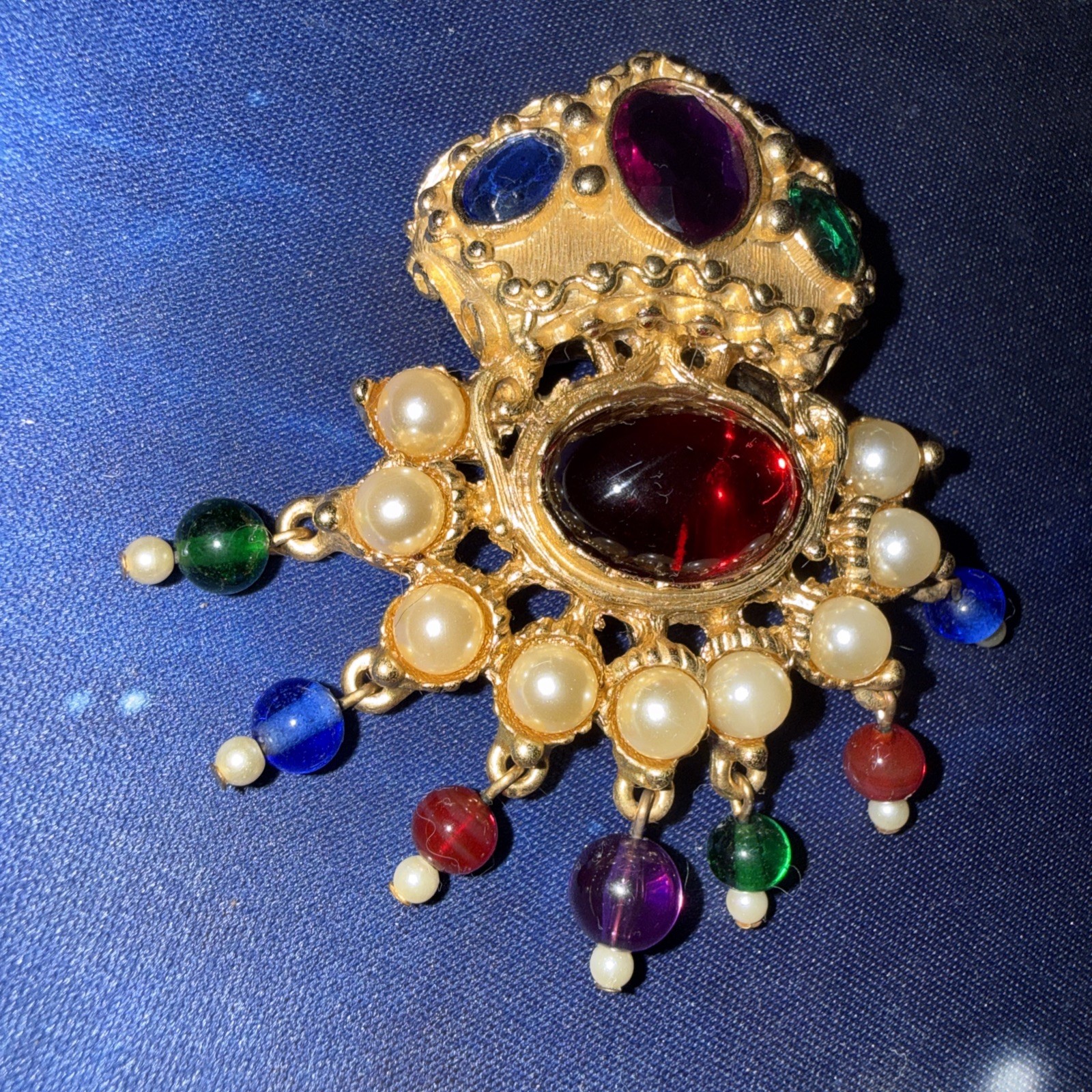 Kenneth Jay Lane Jewels Of India Multicolored Lucite Faux Pearl Brooch Signed